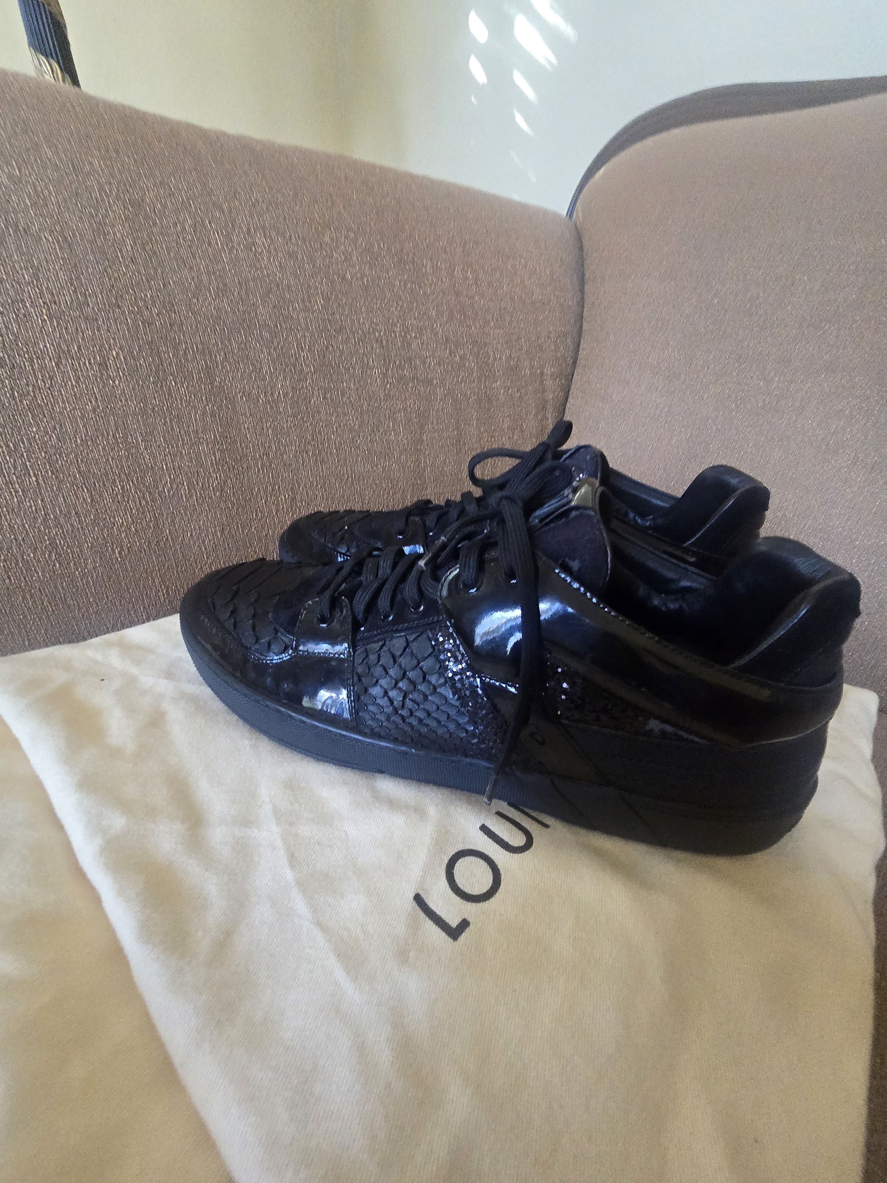 Louis Vuitton Louis Vuitton Black Python/Leather Sneakers Sz LV/8/US9 Size US 9 / EU 42 - 3 Thumbnail