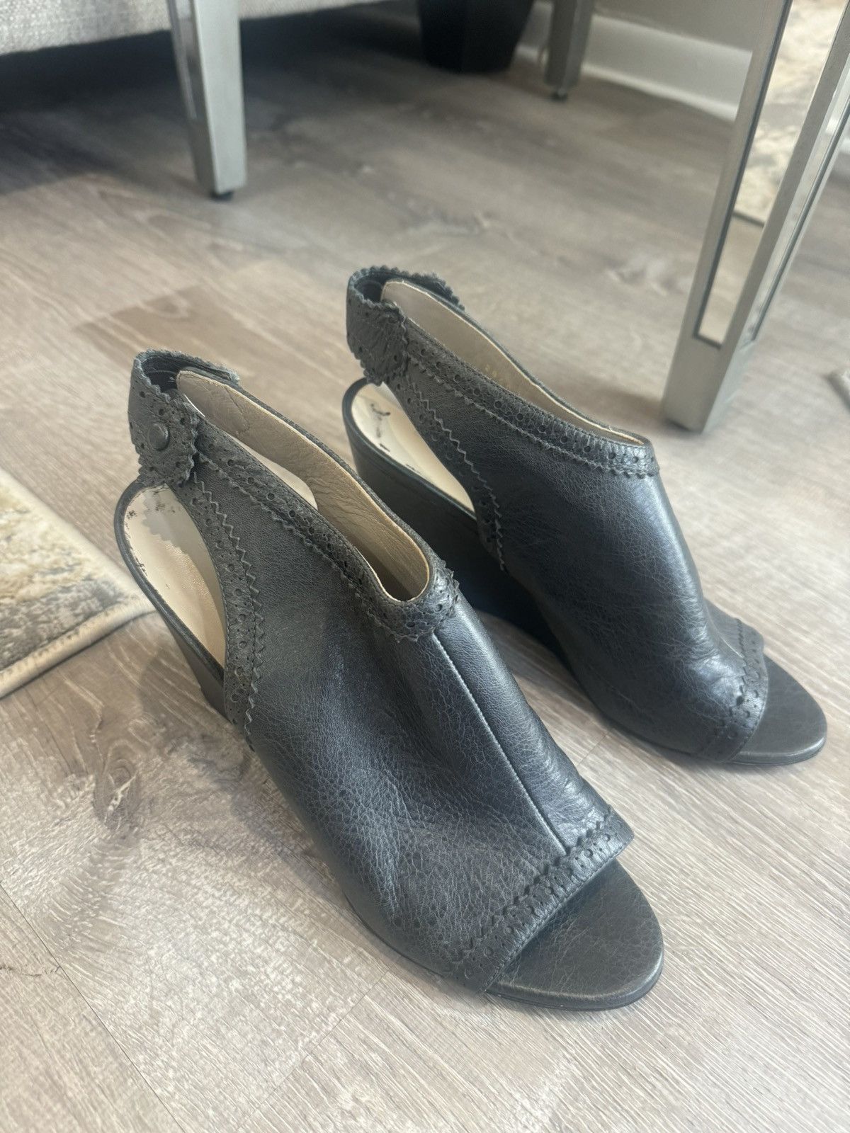 Balenciaga Balenciaga Leather Slingback sandals Size US 10 / IT 40 - 1 Thumbnail