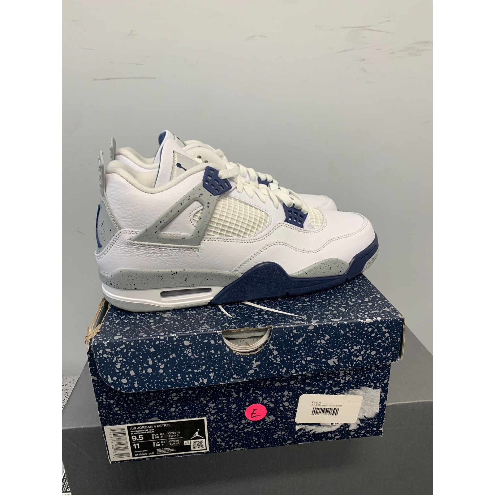 Nike Nike Air Jordan 4 Retro Midnight Navy Size 9.5 NEW SHIPS NOW Size US 9.5 / EU 42-43 - 1 Thumbnail