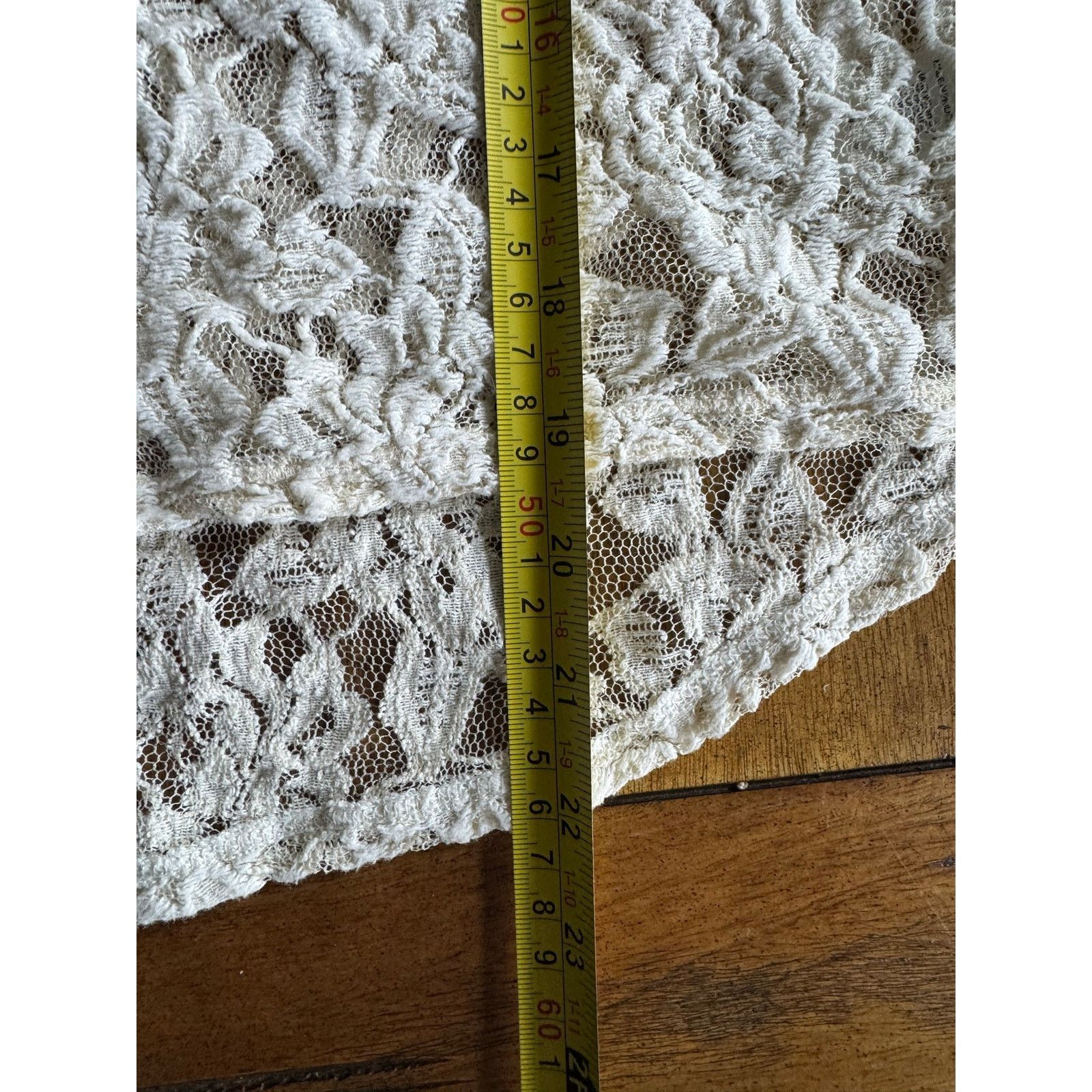 Express Express Cream Lace Top XS Sheer Floral Boho Cottagecore Size XS / US 0-2 / IT 36-38 - 9 Thumbnail