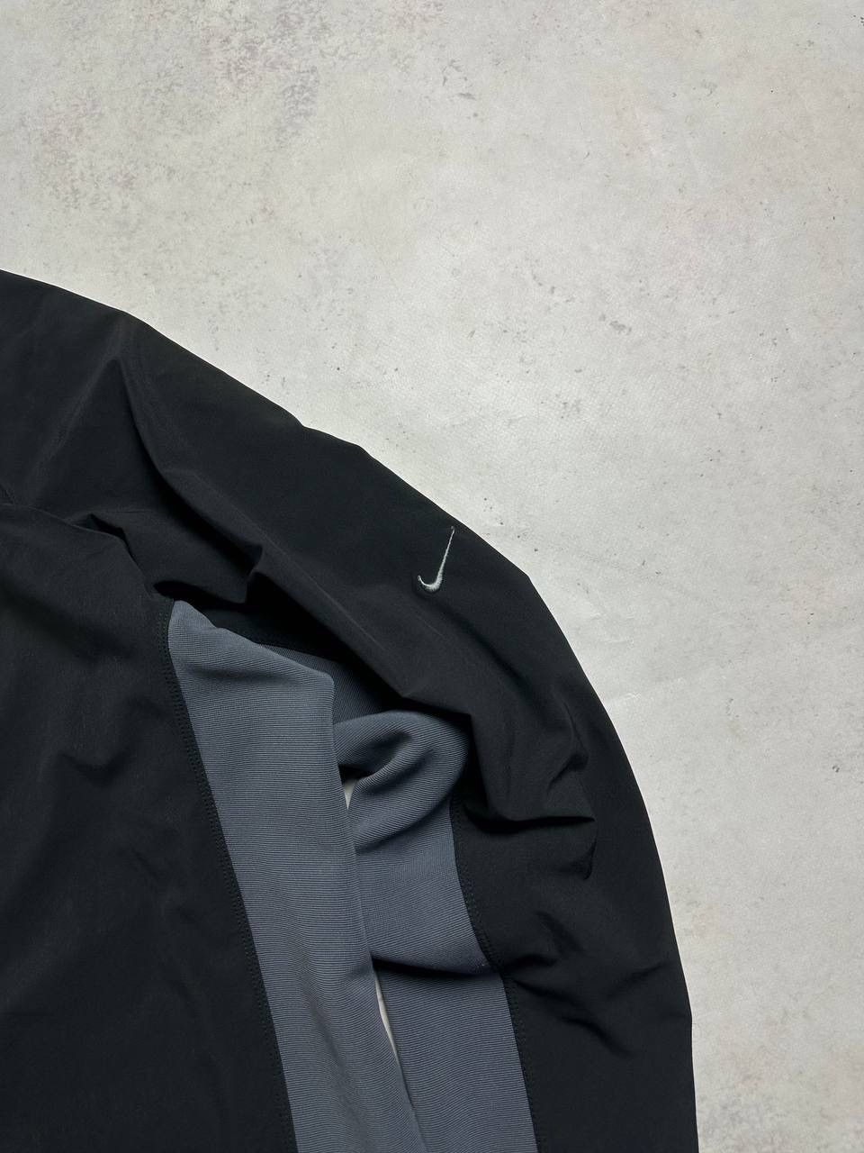 Nike Vintage Nike Swoosh Boxy Quarter Zip Gorpcore Jacket Y2K L Size US L / EU 52-54 / 3 - 2 Thumbnail
