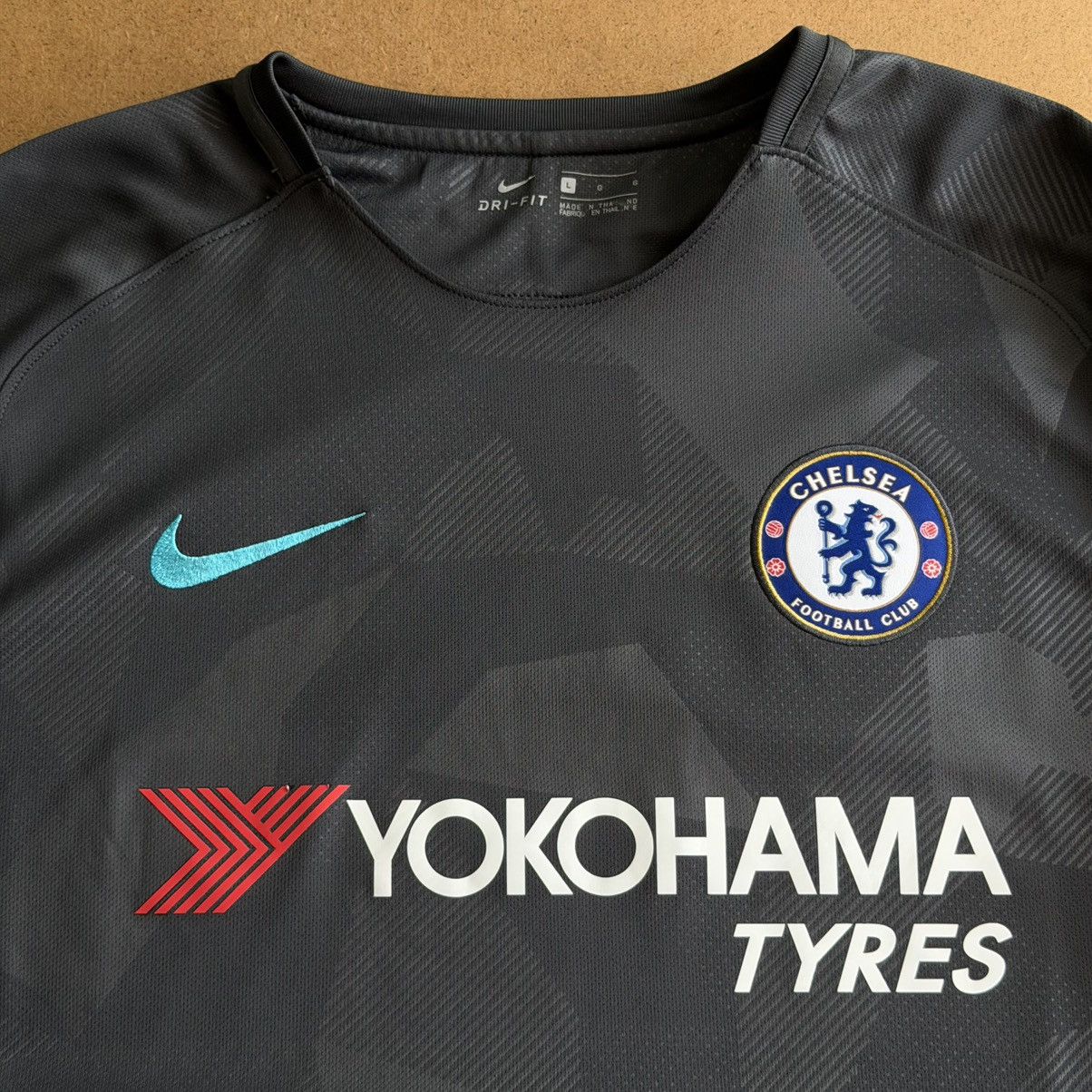 Nike Nike Chelsea FC 2017/18 3rd Football Shirt Soccer Jersey Size US L / EU 52-54 / 3 - 2 Thumbnail