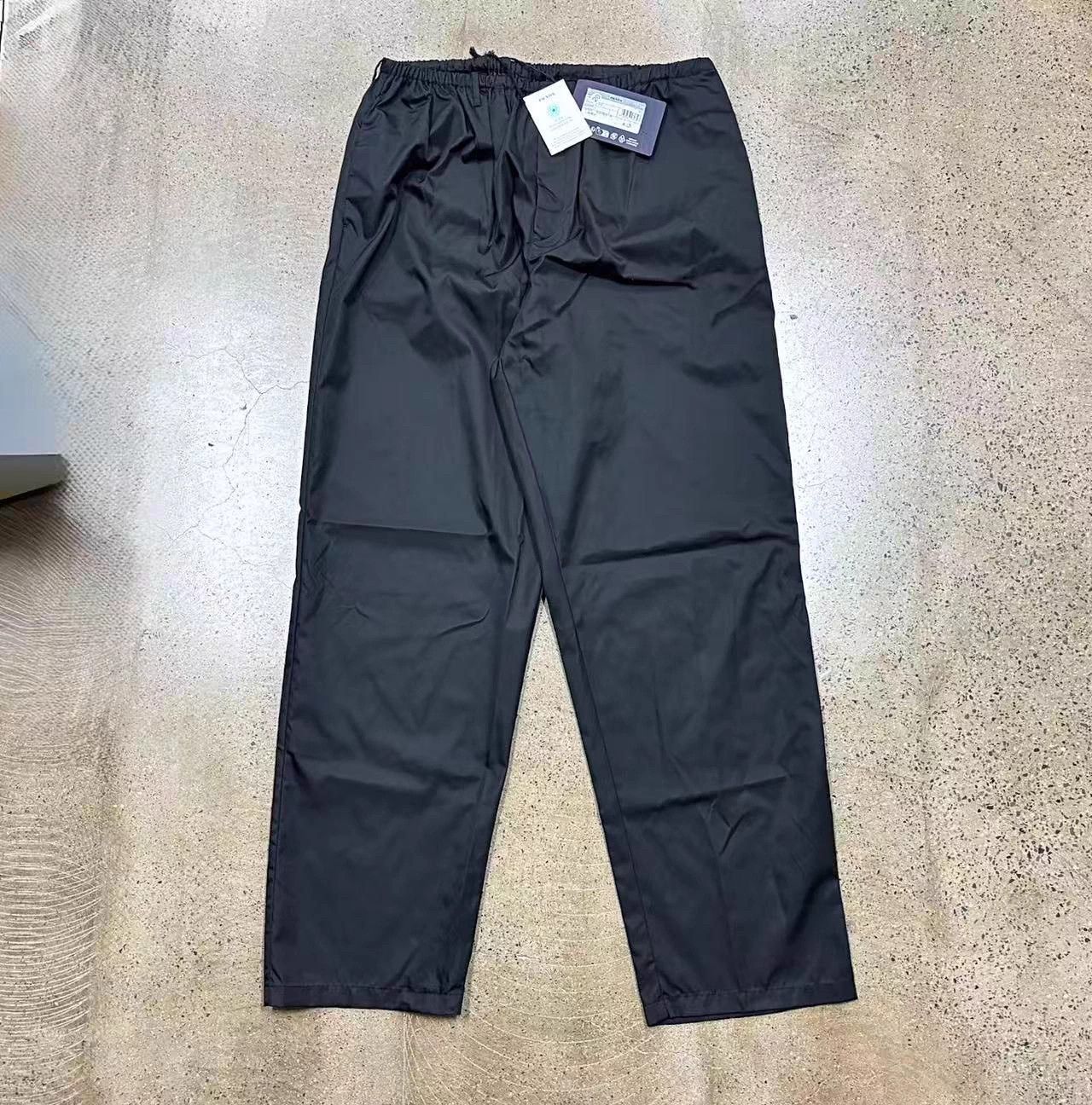 Prada Prada re-nylon metal triangle logo sweatpants XXL NWT Size US 40 / EU 56 - 2 Thumbnail