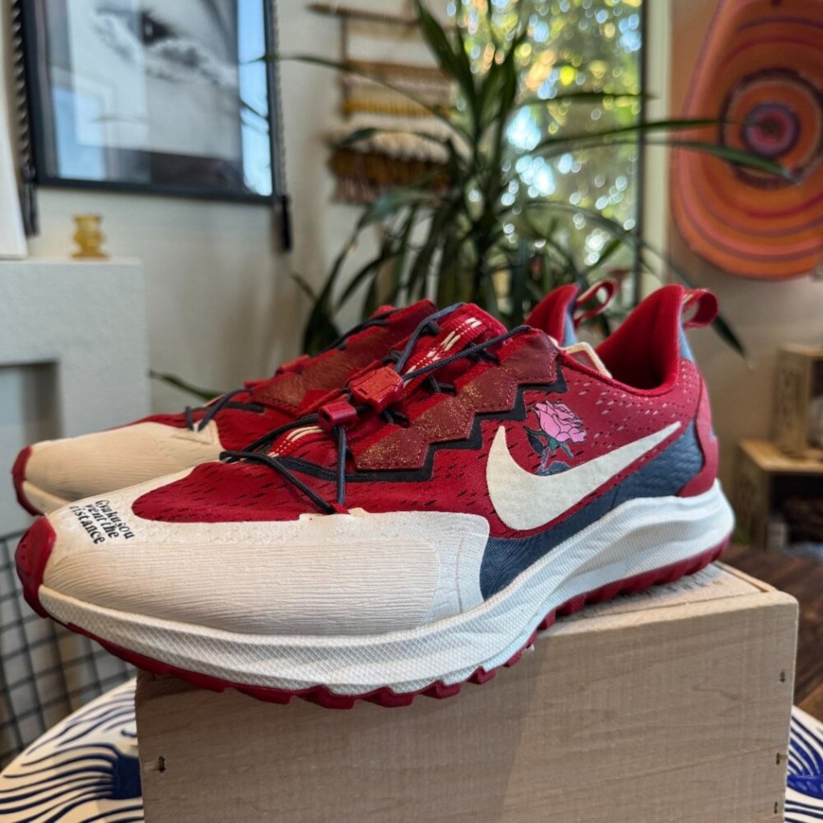 Nike Nike Gyakusou Zoom Pegasus Trail 2 Red Floral, Men’s 10.5 Size US 10.5 / EU 43-44 - 4 Thumbnail