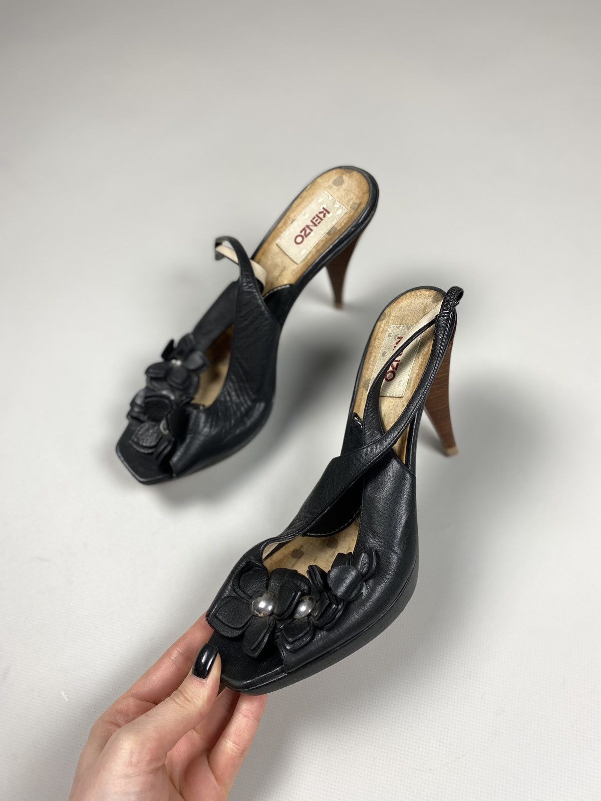 Kenzo × Vintage Kenzo vintage ladies leather heels size 39 Size US 8.5 / IT 38.5 - 9 Thumbnail