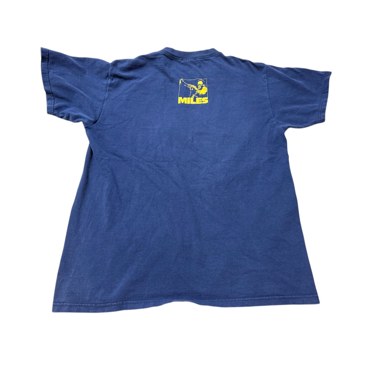 Vintage Vintage 2000s Miles Davis T-Shirt Zion Jazz Blues Size US L / EU 52-54 / 3 - 2 Thumbnail