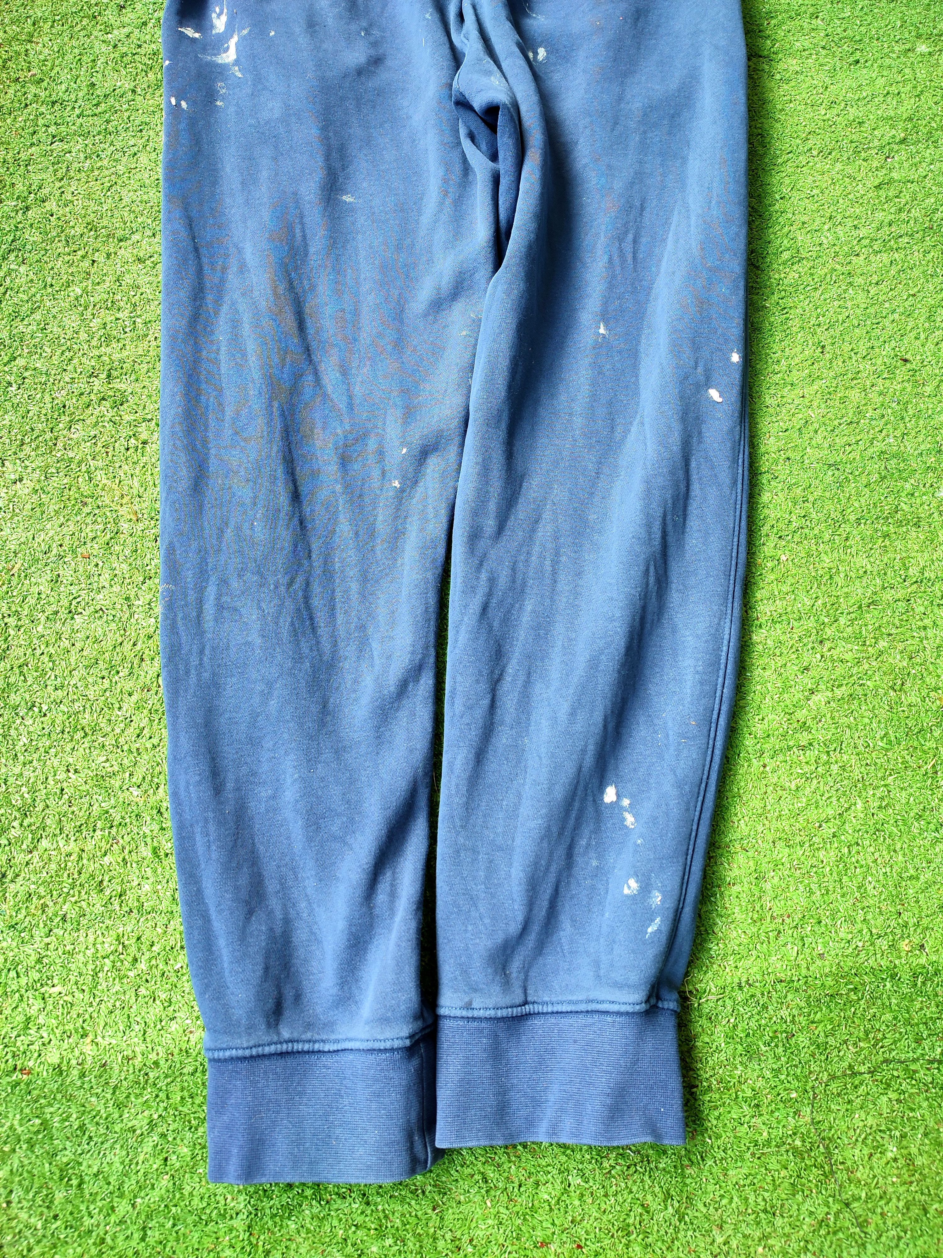 Nike Vintage Nike Embroidery Logo Paint Style Joggers Size US 33 - 9 Thumbnail