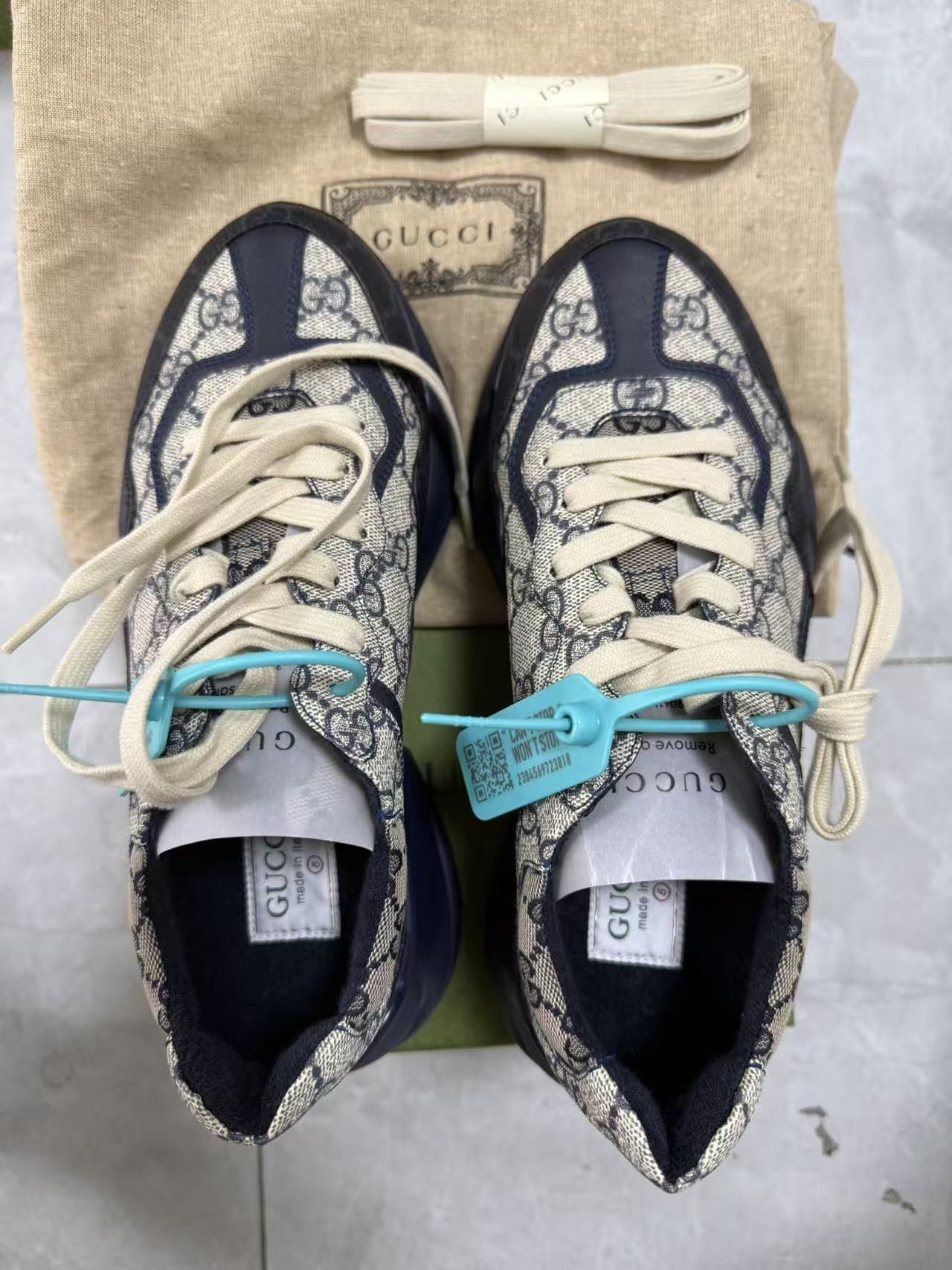 Gucci Gucci Low-Top Sneakers Size US 8.5 / IT 38.5 - 1 Thumbnail