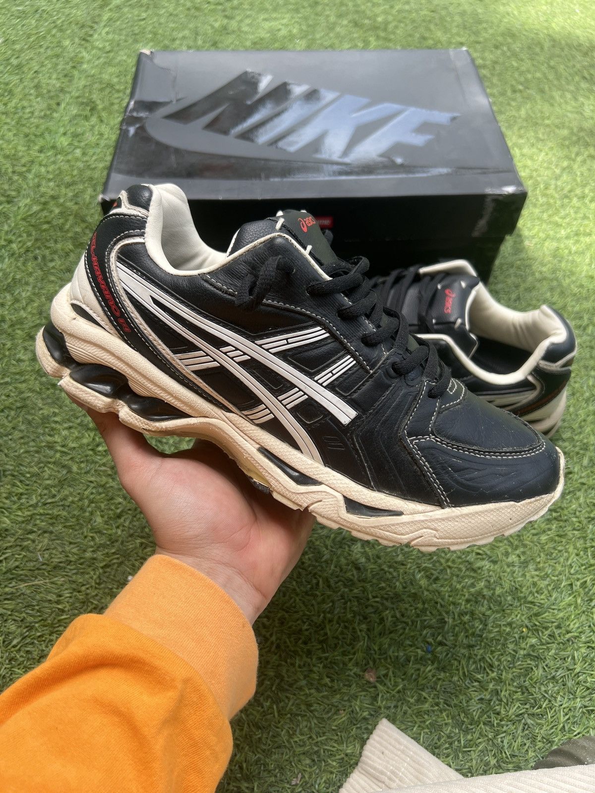 Asics ASICS GEL KAYANO 14 ‘MONOZUKURI’ 1201A179-001 Size US 8 / EU 41 - 1 Thumbnail