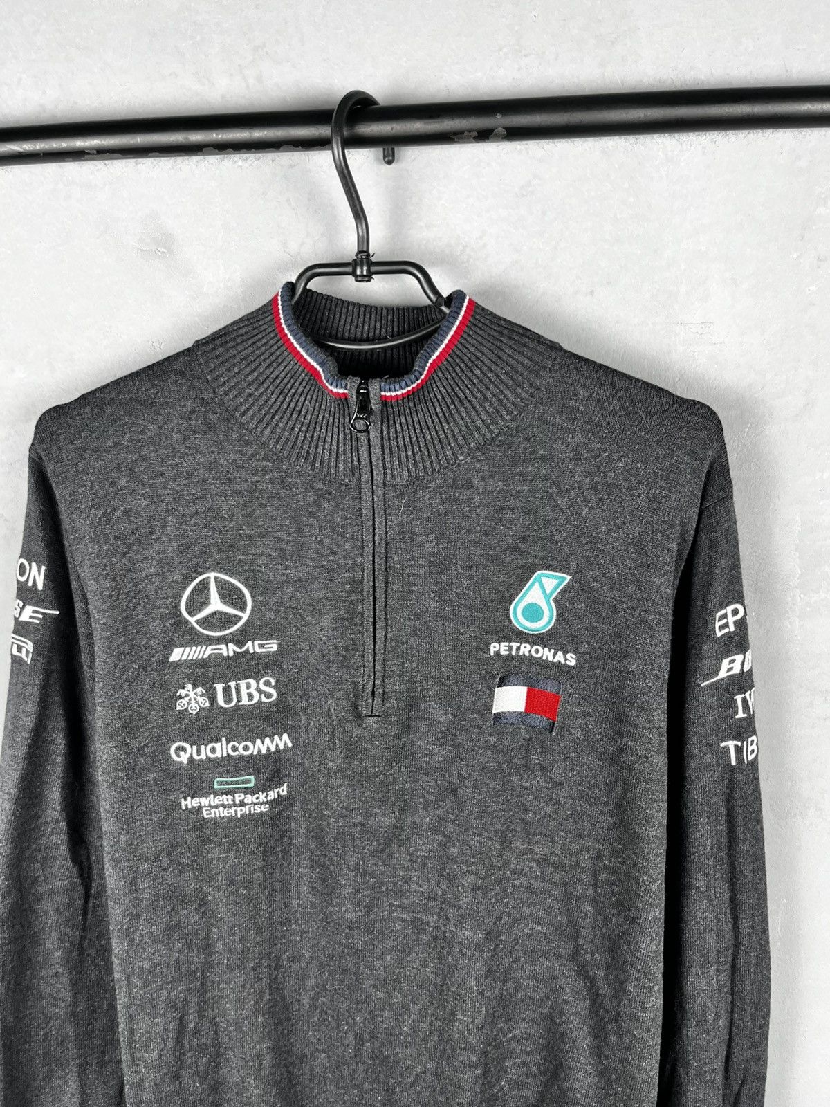 Mercedes-Benz Petronas AMG sweater size L Size US L / EU 52-54 / 3 - 3 Thumbnail