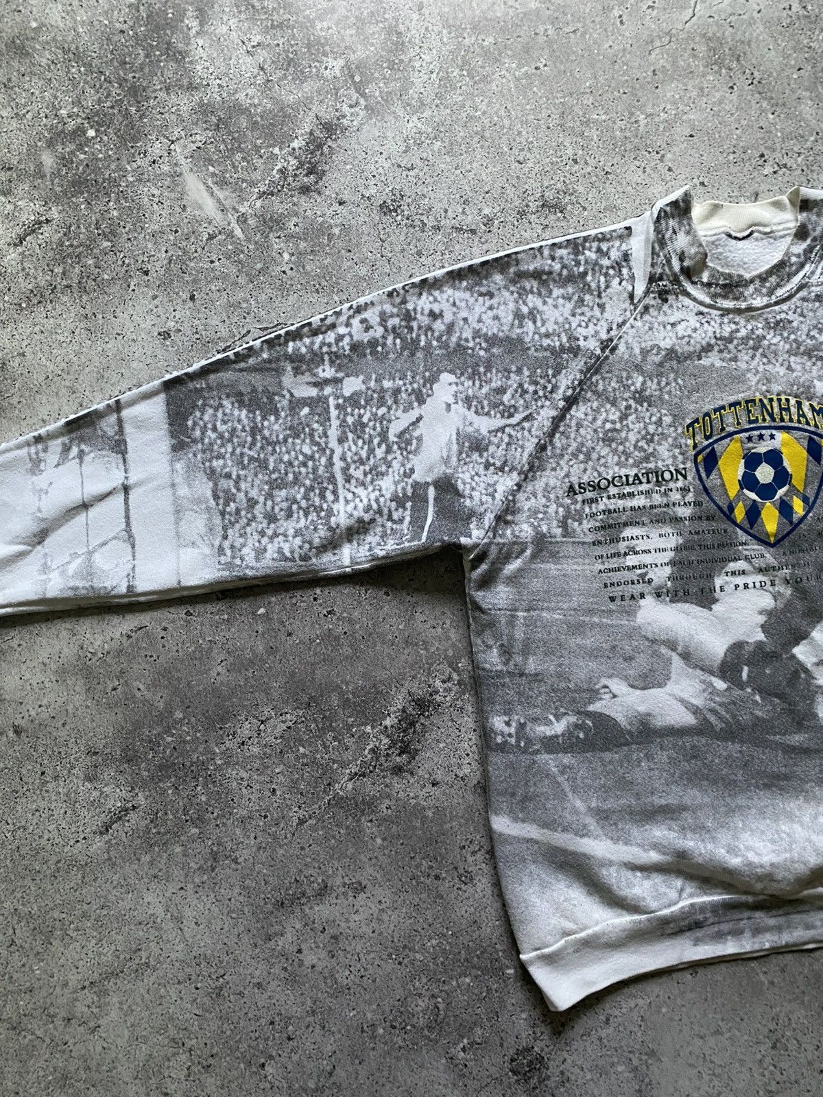 Vintage Vintage England Football Sweatshirt, Tottenham Style Retro Size US L / EU 52-54 / 3 - 5 Thumbnail