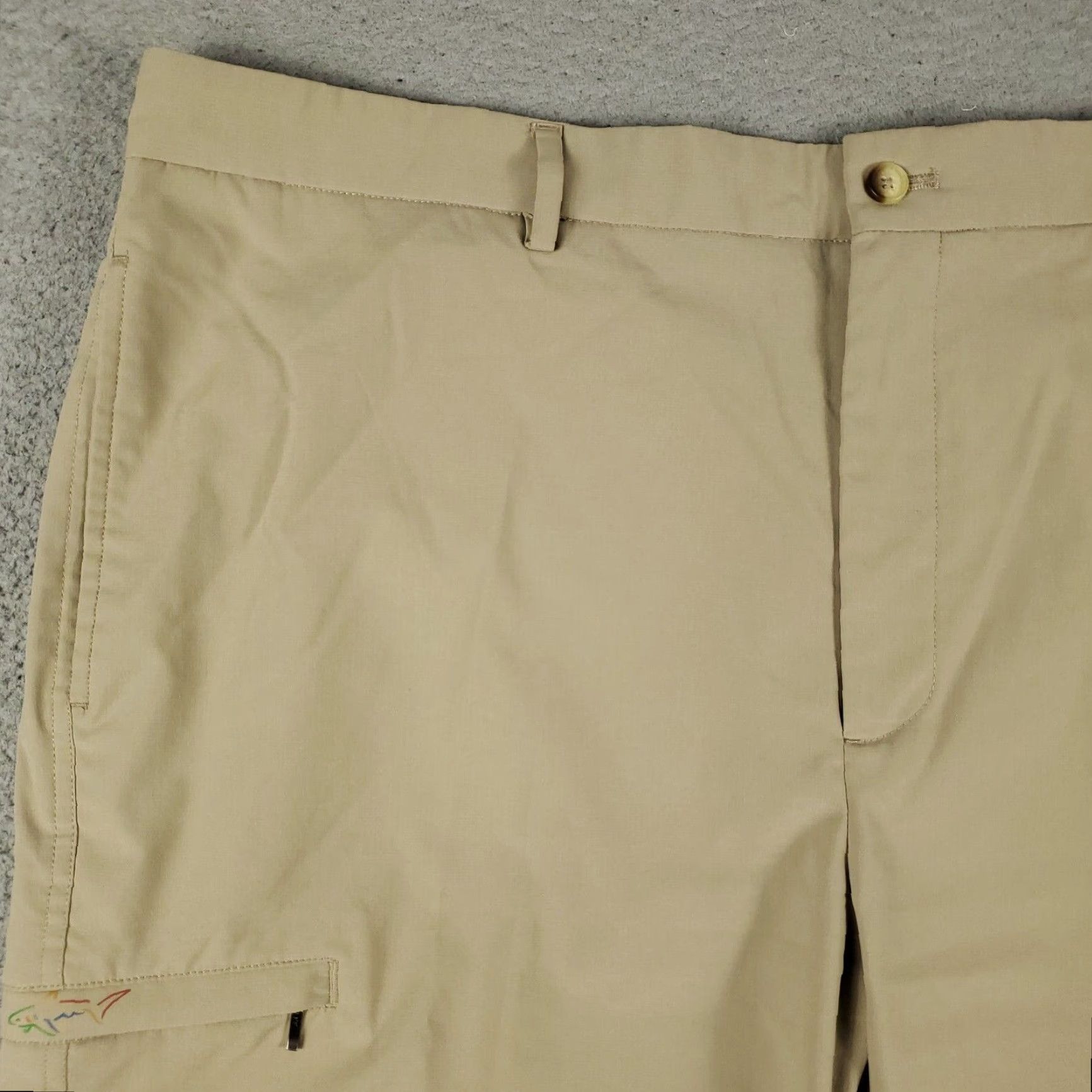 Vintage Greg Norman Shorts Mens 40 Beige Flat Front Chino Golf Casual Size US 40 / EU 56 - 2 Thumbnail