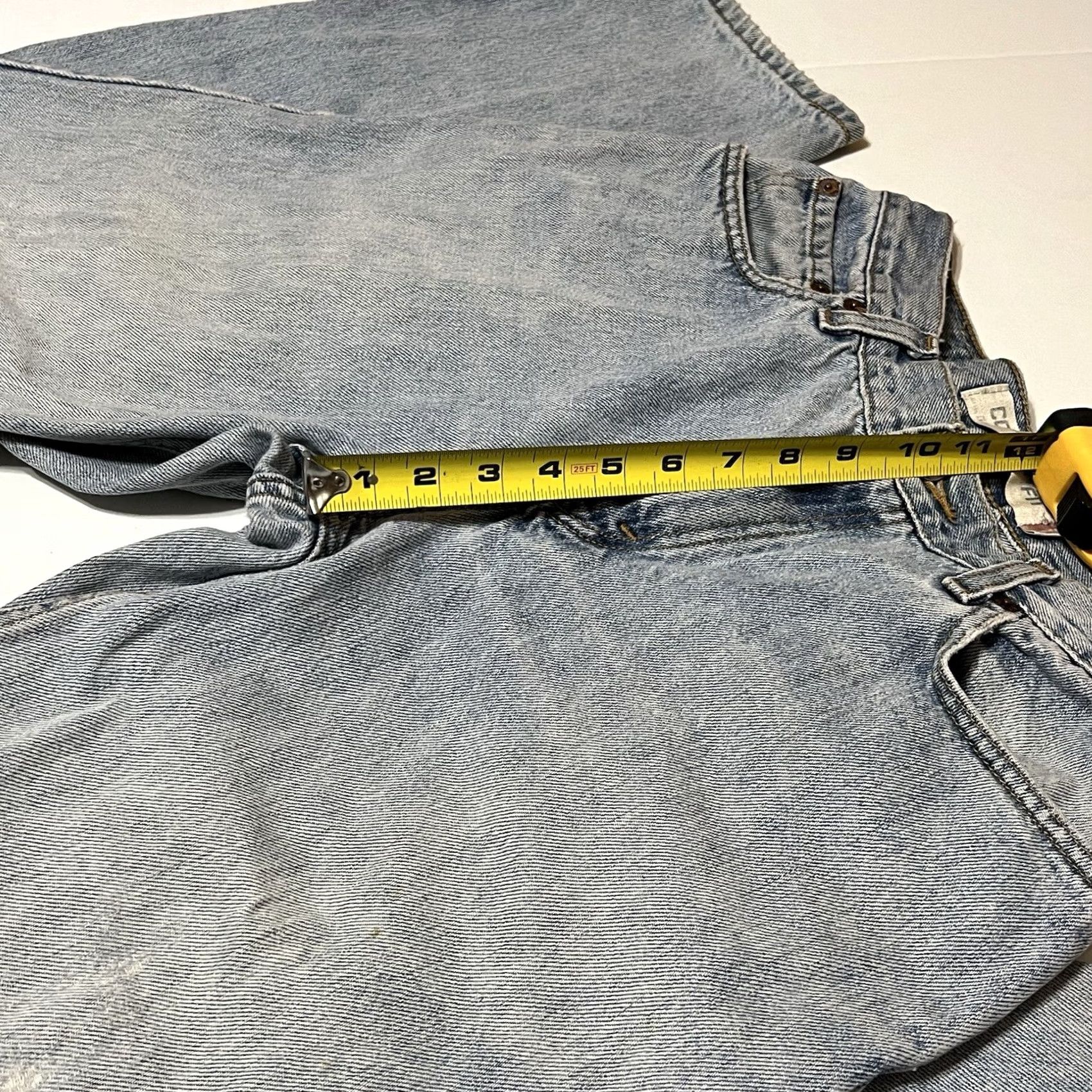 Levi's VINTAGE Levi's 560 Jeans Men’s 30x30 Blue Denim Distressed Grunge Logo Cotton Slim Relaxed Tapered USA USA Model 560 Distressed Vintage Jeans Men Size US 30 / EU 46 - 4 Thumbnail