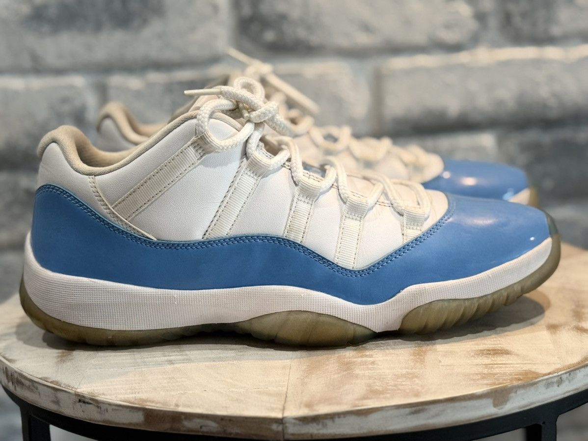 Nike Air Jordan 11 Low UNC Size 11 528895-106