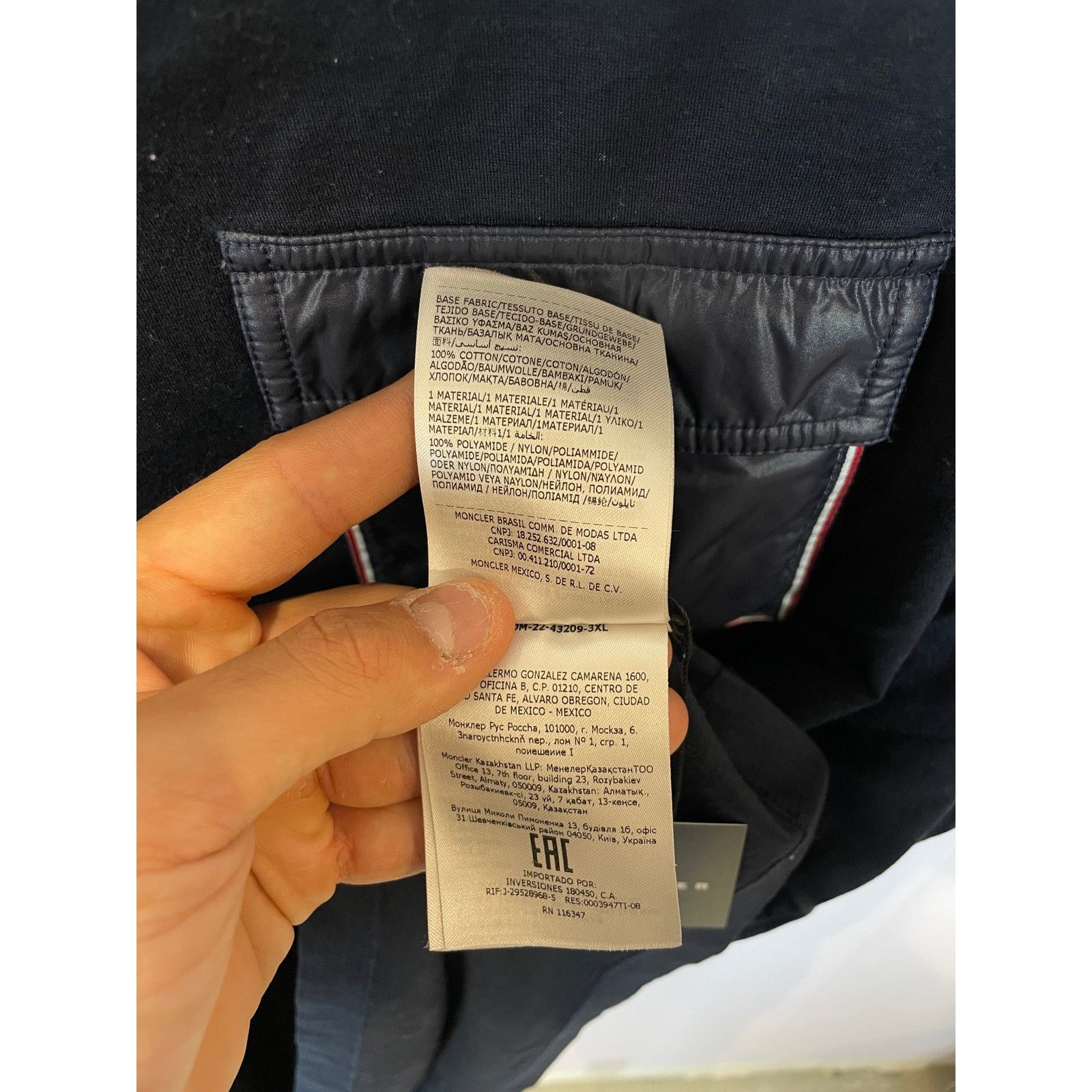 Moncler Moncler Navy Pocket Tee Used XXXL Size US XXL / EU 58 / 5 - 6 Thumbnail