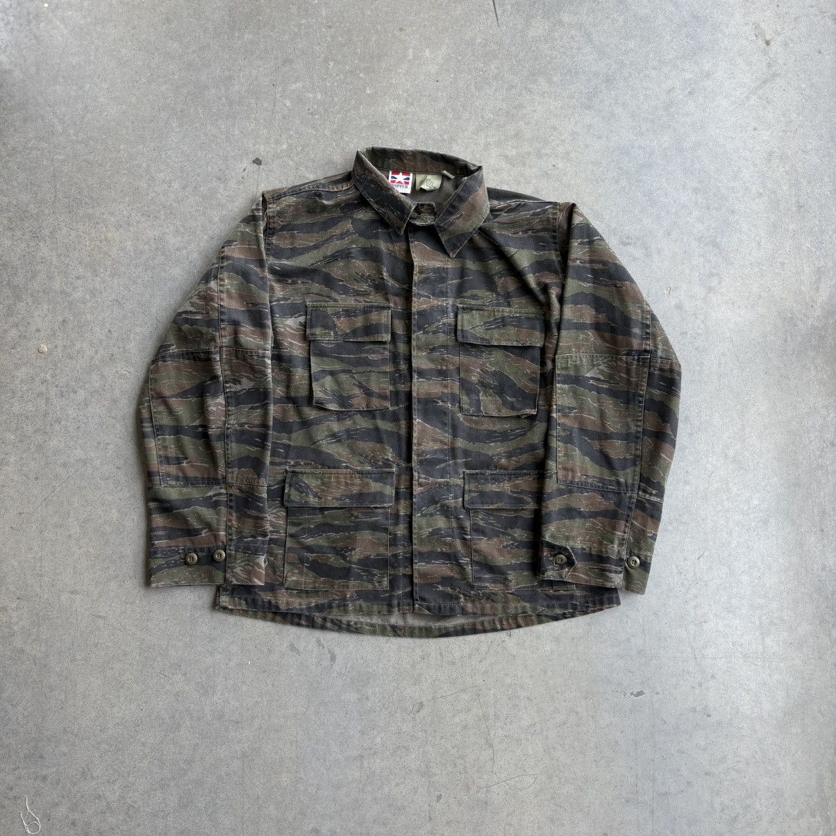 Other Vintage Military 90's Button Up Camo Tiger Striped Vietnam Size US XL / EU 56 / 4 - 1 Thumbnail