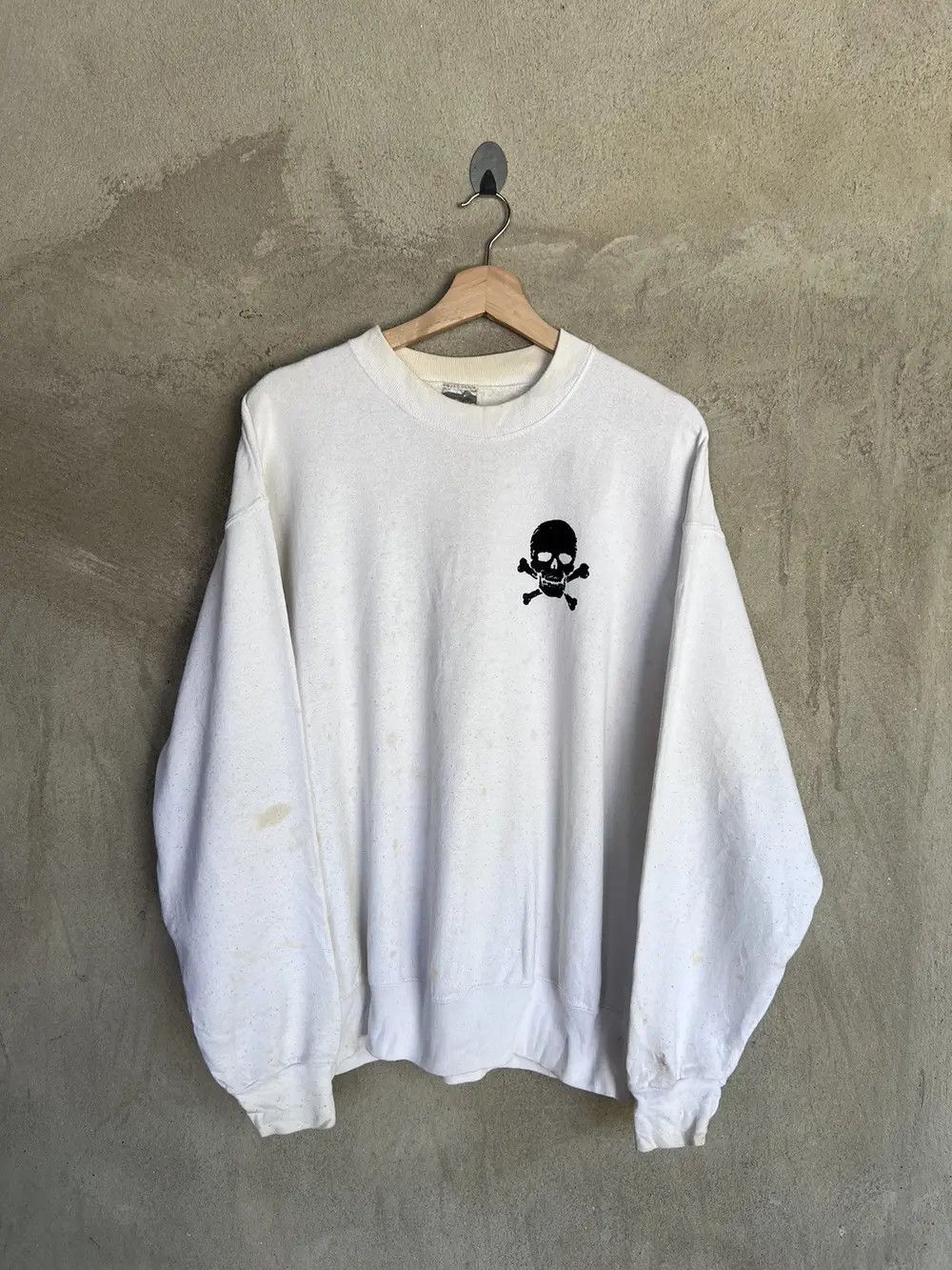 Vintage Vintage Skulls Logo Sweatshirt Size US L / EU 52-54 / 3 - 2 Thumbnail