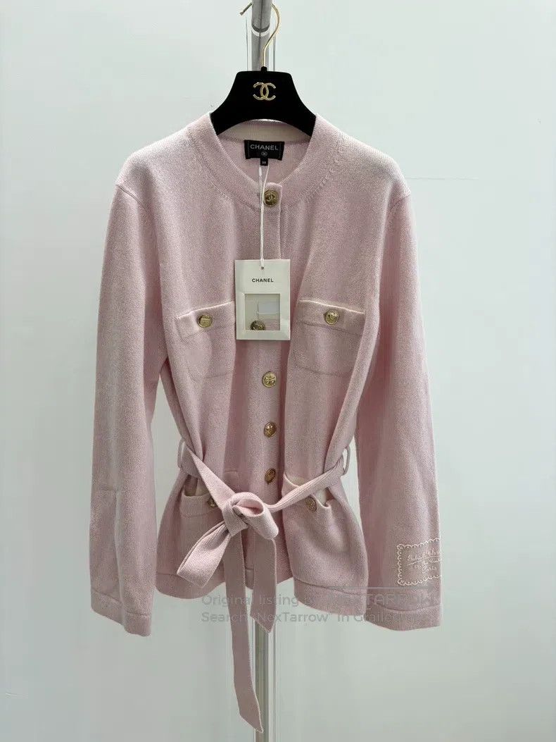 Chanel Chanel Pink cashmere strap knitted cardigan coat Size XS / US 0-2 / IT 36-38 - 1 Thumbnail