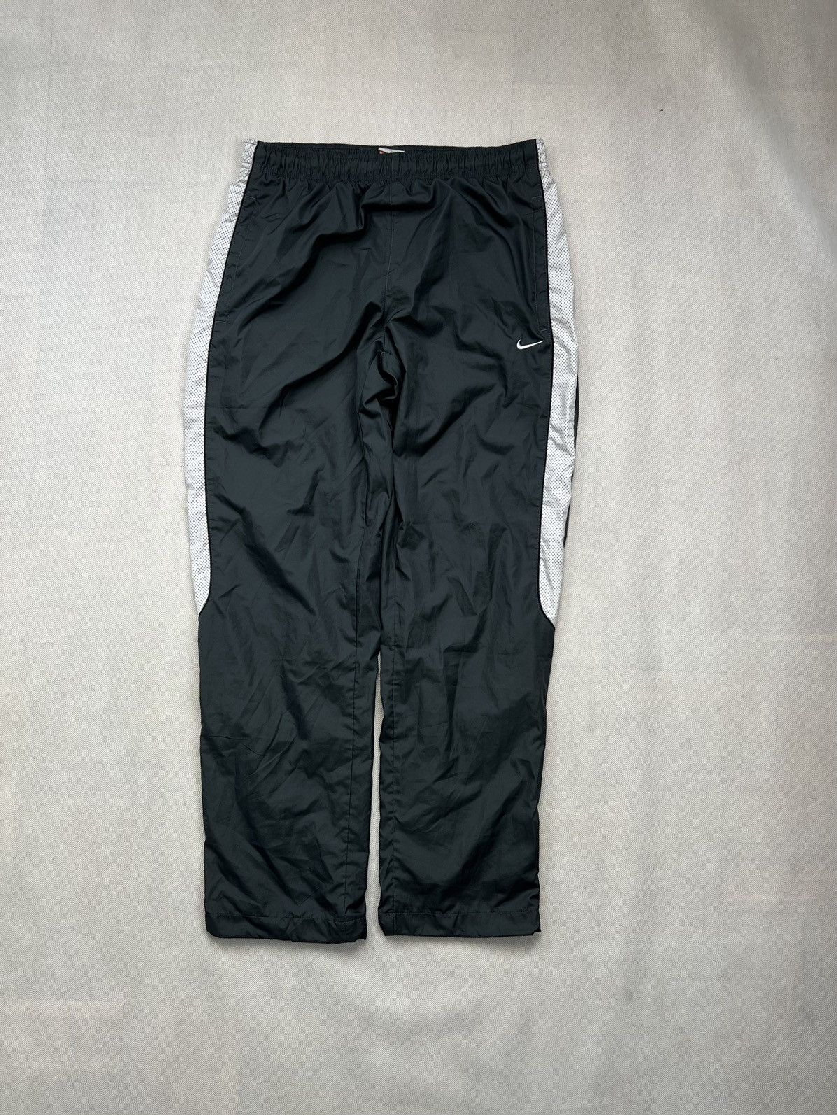 Vintage Pants Nike Small Logo Y2K Ortalion Swoosh Size US 32 / EU 48 - 2 Thumbnail