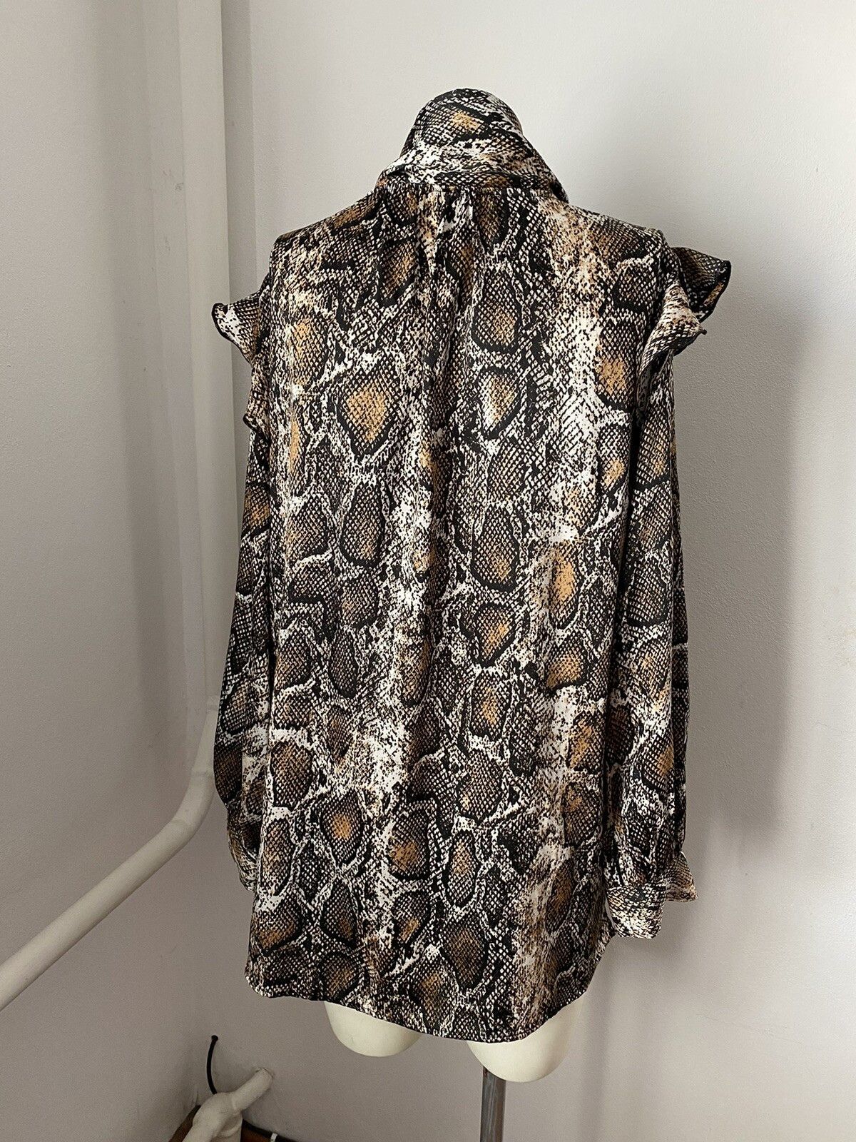 Other Zara Ruffle Blouse Animal Print Size L Size L / US 10 / IT 46 - 4 Thumbnail