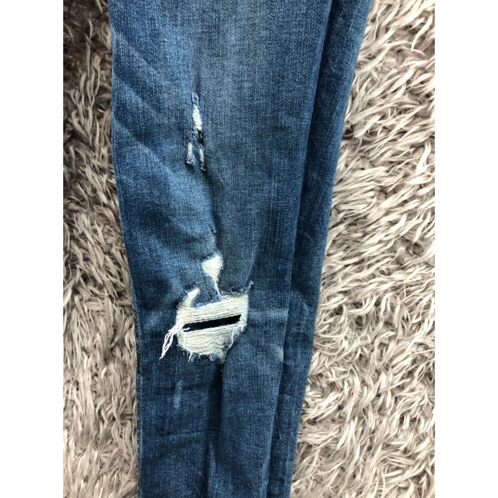 Vintage Maurices Skinny Jeans Size 28 Womens Medium Wash Blue Distressed Denim 5-Pocket Regular Rise Low Waist Size 28" / US 6 / IT 42 - 5 Thumbnail