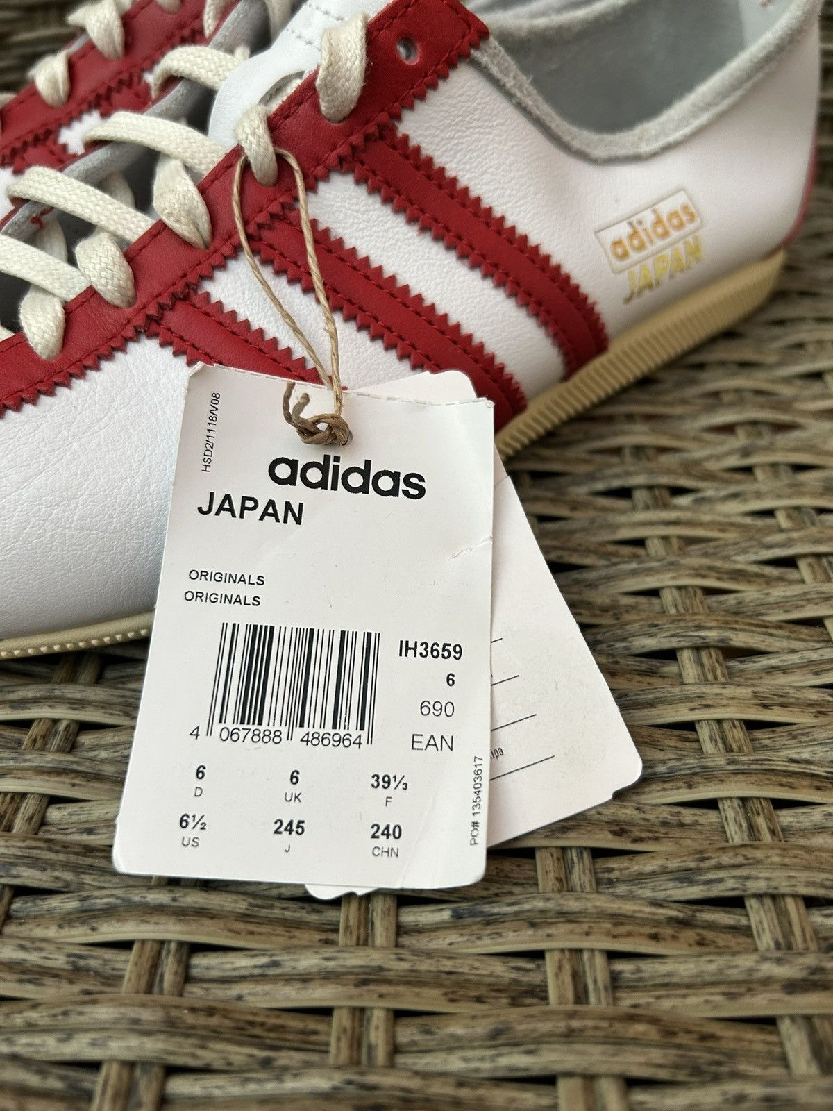 Adidas adidas Originals Japan White Power Red Low-Top Trainers Size US 6.5 / EU 39-40 - 7 Thumbnail