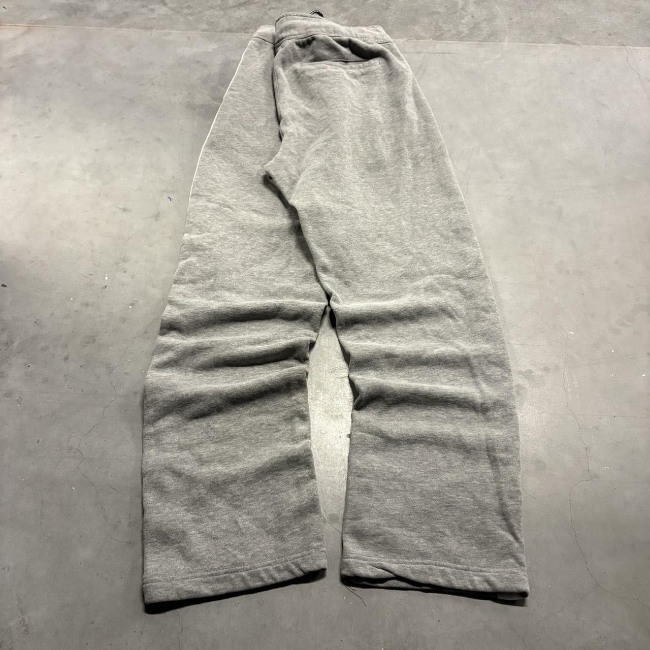 Aeropostale Crazy Vintage Y2K/2000s Baggy Aeropostale Grey Striped Sweatpants! Size US 32 / EU 48 - 5 Thumbnail