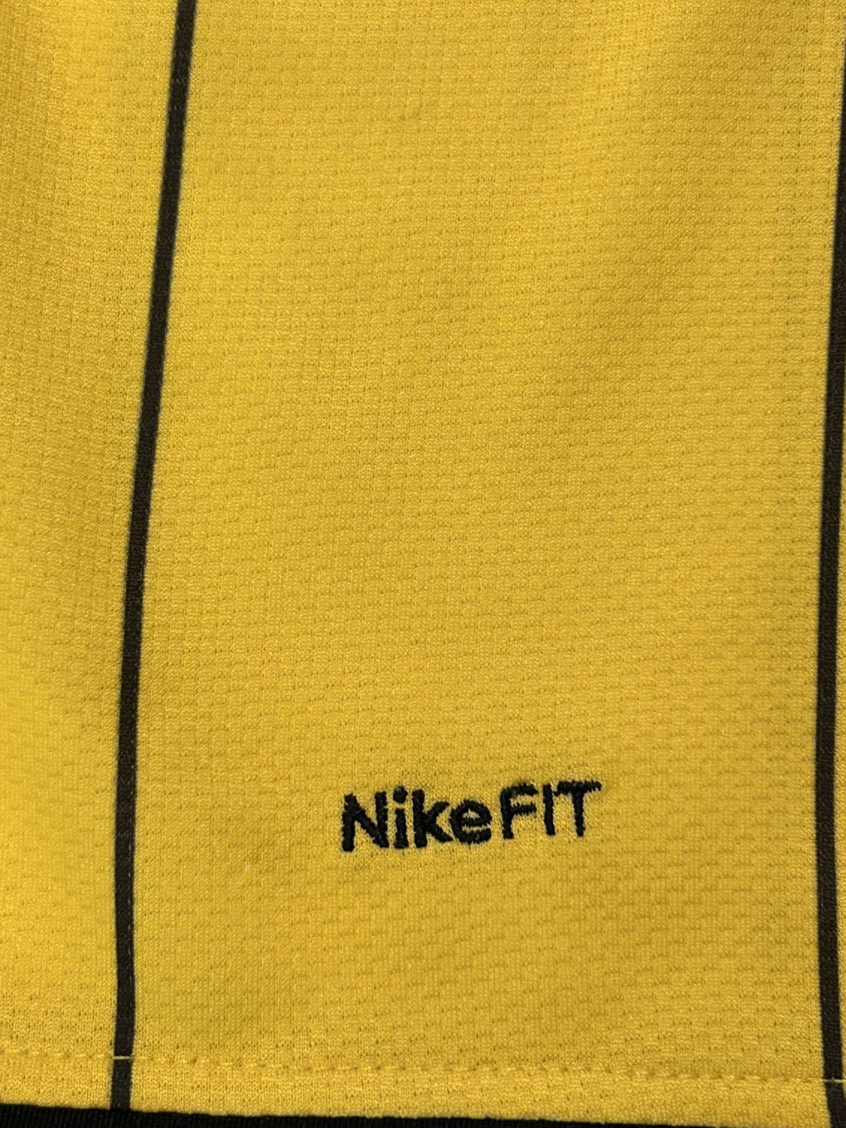 Nike × Vintage Borussia Dortmund 2008/09 home jersey Patrick Owomoyela’s#25 Size US S / EU 44-46 / 1 - 5 Thumbnail