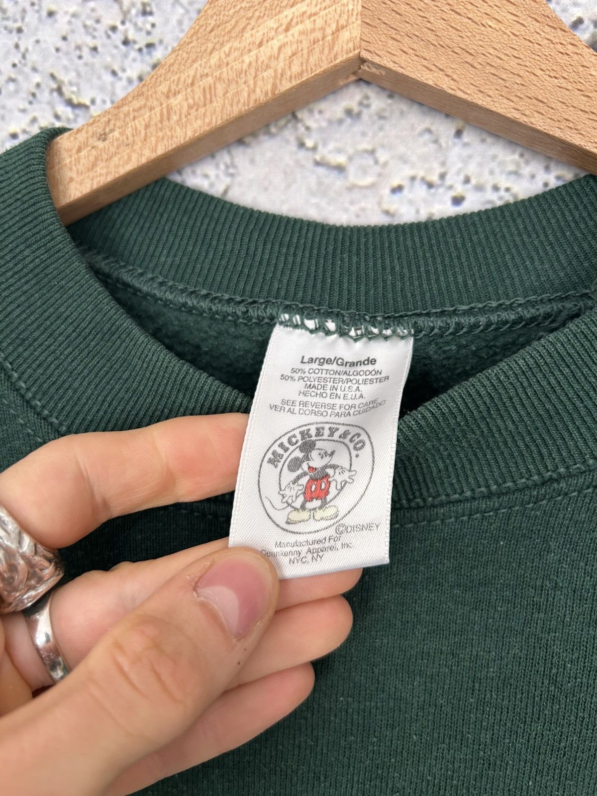 Vintage Vintage Disney Mickey Mouse 90s 80s Crewneck Rare Size US L / EU 52-54 / 3 - 4 Thumbnail