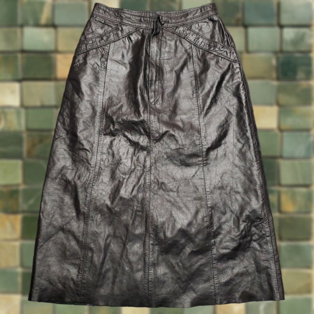 Vintage VINTAGE Pioneer Wear leather skirt Women 6 Black Midi A-Line Zipper Retro Cowboy Golden Collection Made in USA Women Skirt Leather Vintage Size 28" / US 6 / IT 42 - 1 Thumbnail