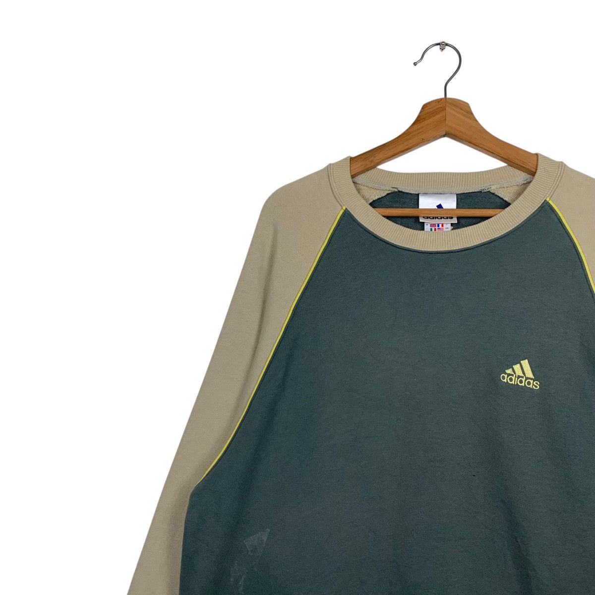 Adidas Vintage ADIDAS Embroidery Small Logo Sweatshirt #1740-C77 Size US L / EU 52-54 / 3 - 6 Thumbnail