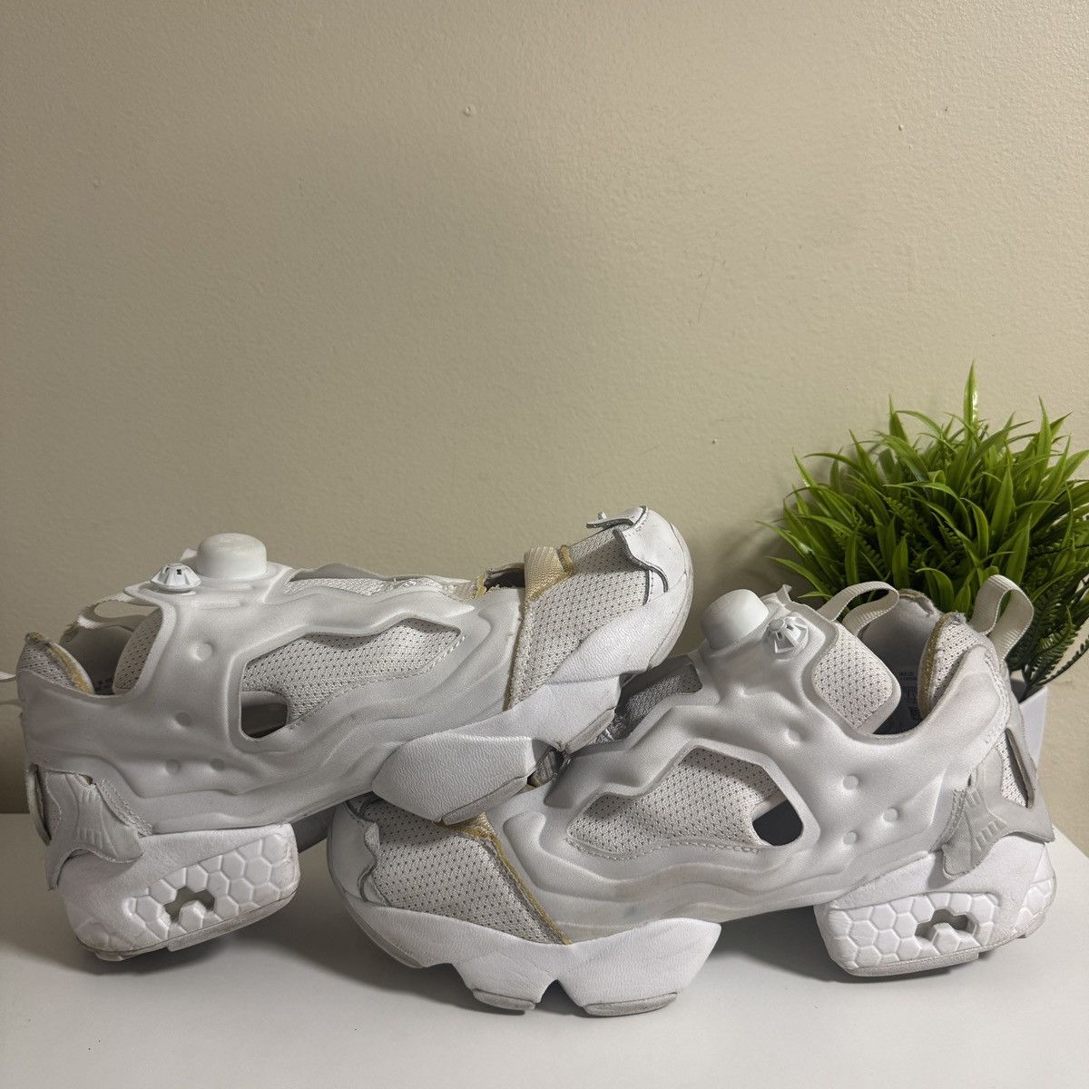 Maison Margiela × Reebok Reebok Maison x Margiela Instapump Fury Memory Of Shoes Size US 7 / EU 40 - 18 Thumbnail