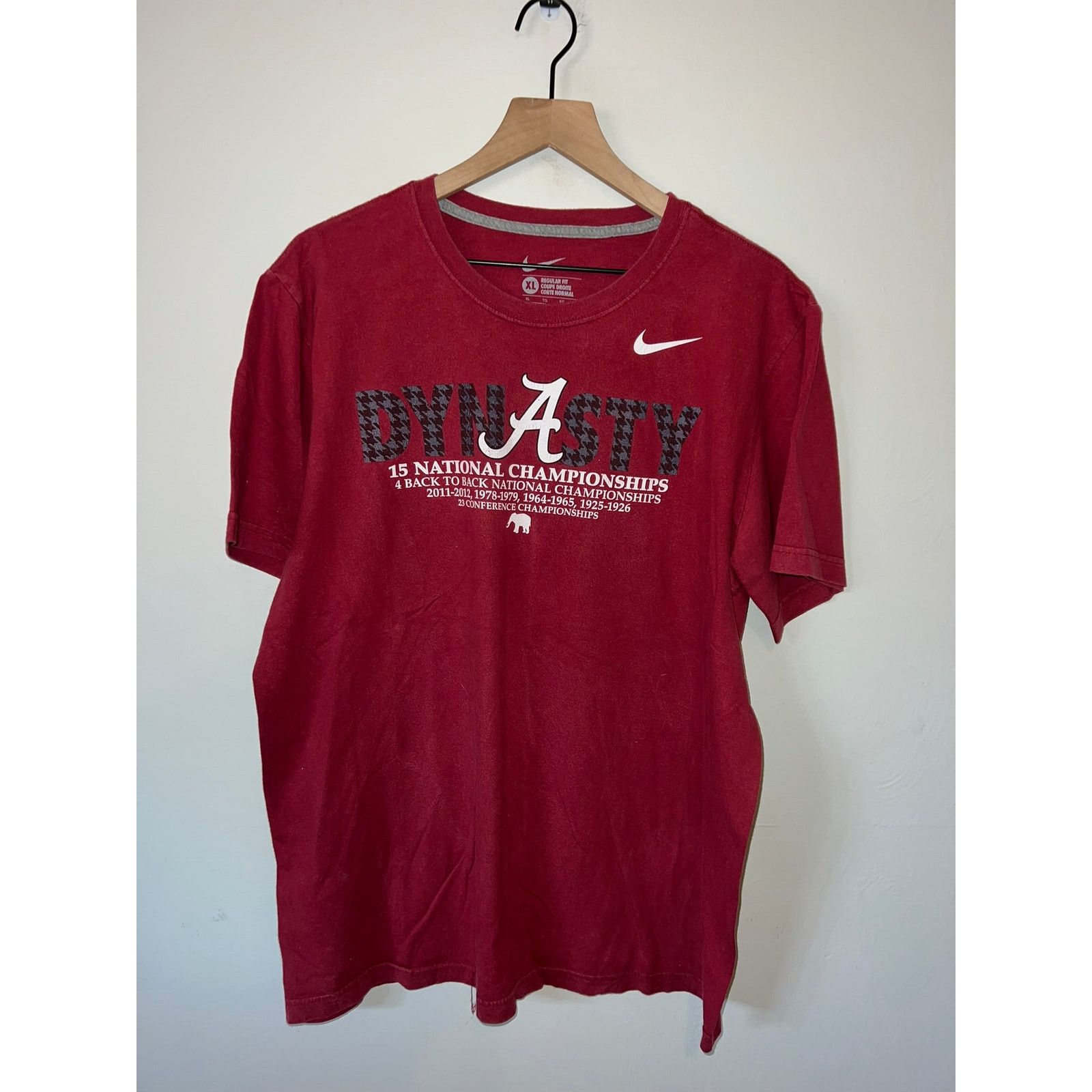 Nike Nike Alabama Crimson Tide Shirt Dynasty Red College Tee XL Size US XL / EU 56 / 4 - 1 Thumbnail