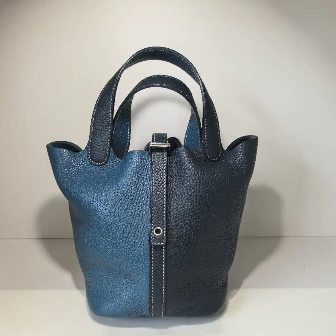 Hermes Hermes Picotin Lock 18 new denim blue Clemence cowhide leather picotin handbag s Size ONE SIZE - 1 Thumbnail