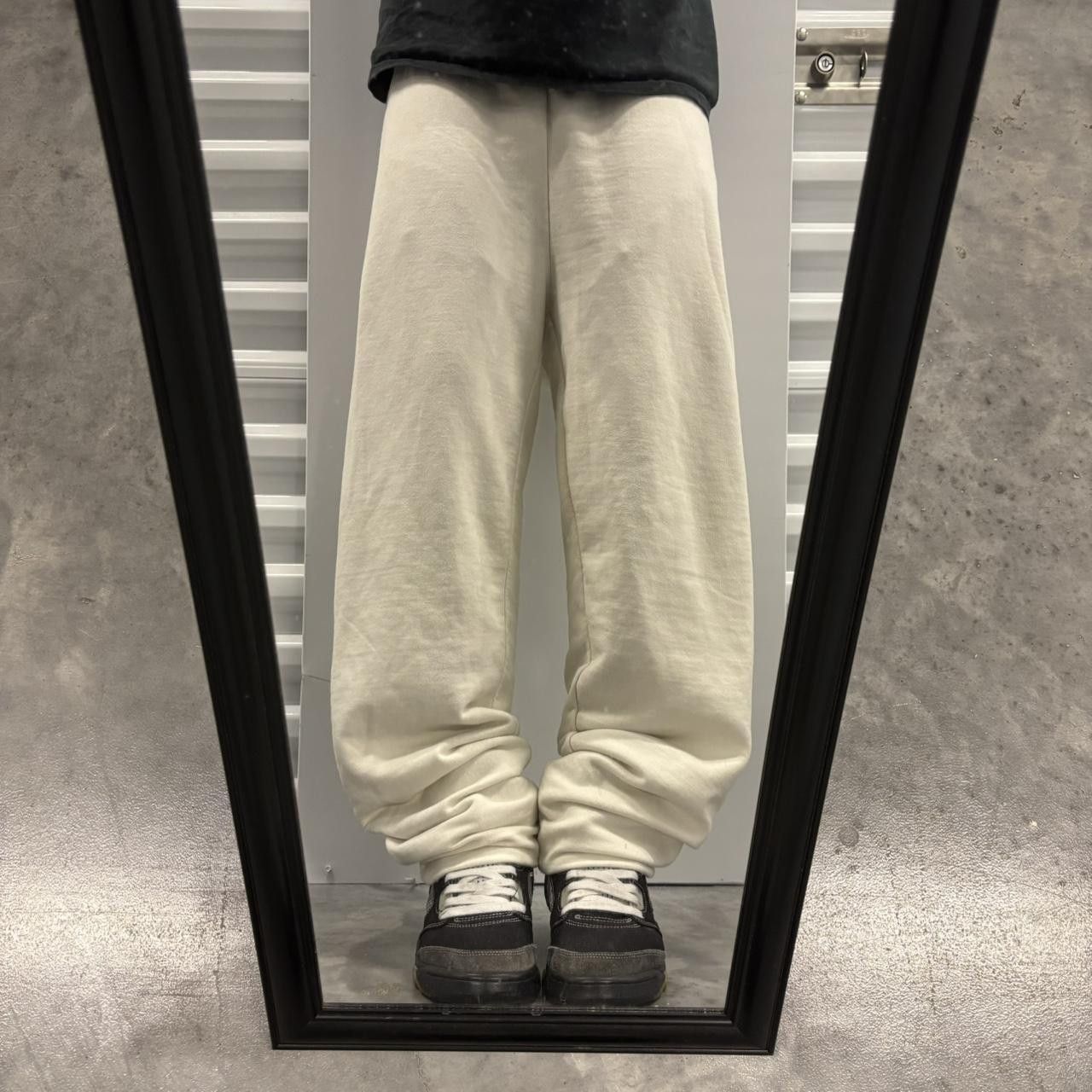 Japanese Brand × Vintage Crazy Vintage 90s Cream Skater Essential Sweatpants! Size US 32 / EU 48 - 1 Thumbnail