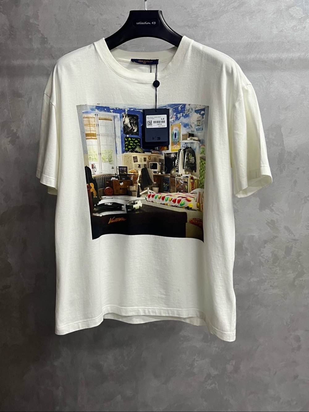 Louis Vuitton Louis Vuitton Graphic Print T-Shirt Size L Size US L / EU 52-54 / 3 - 1 Thumbnail