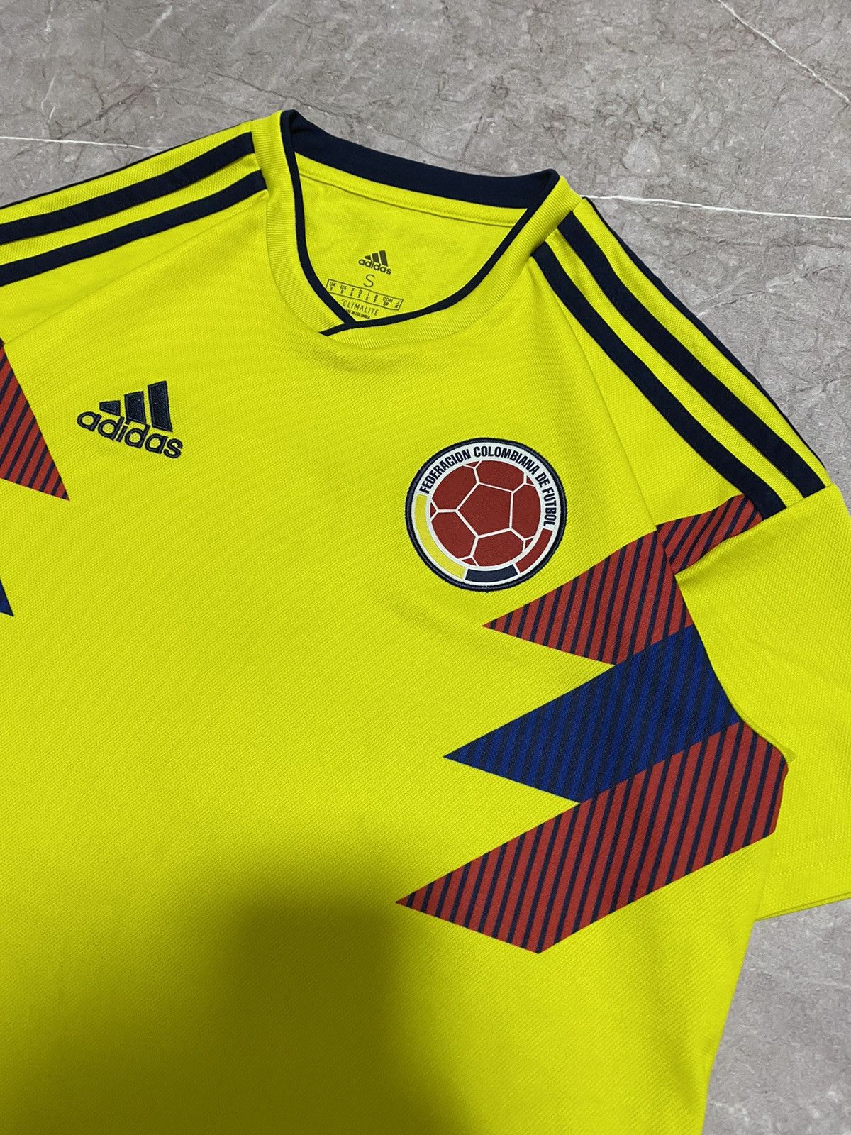 Adidas Adidas Colombia 2018-2019 Home Football Soccer Jersey Y2K Size US S / EU 44-46 / 1 - 4 Thumbnail