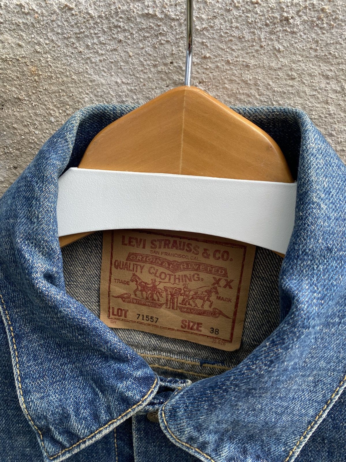 Levi's × Levi's Vintage Clothing × Vintage Size 38 vintage levi's 71557 big E trucker denime jacket Size US M / EU 48-50 / 2 - 4 Thumbnail