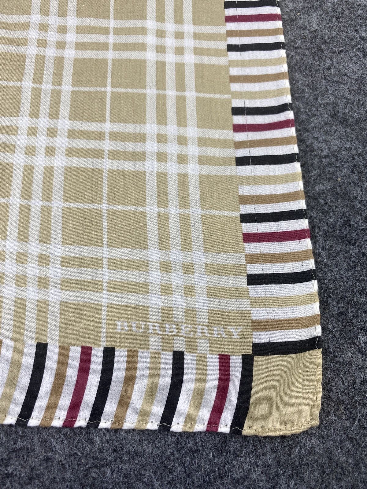 Burberry × Vintage Burberry Handkerchief / Bandana / Neckerchief- B015 Size ONE SIZE - 5 Thumbnail