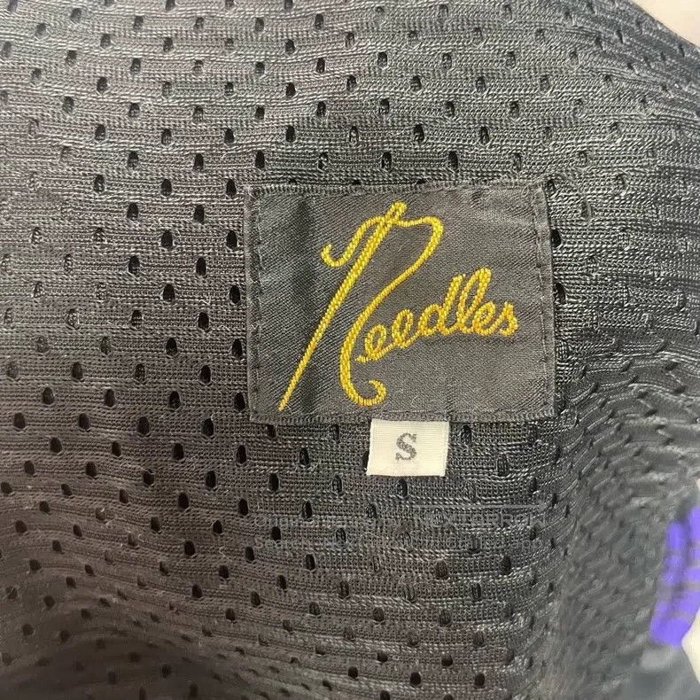 Needles Needles size S Black and purple velvet butterfly slacks Size US 34 / EU 50 - 3 Thumbnail