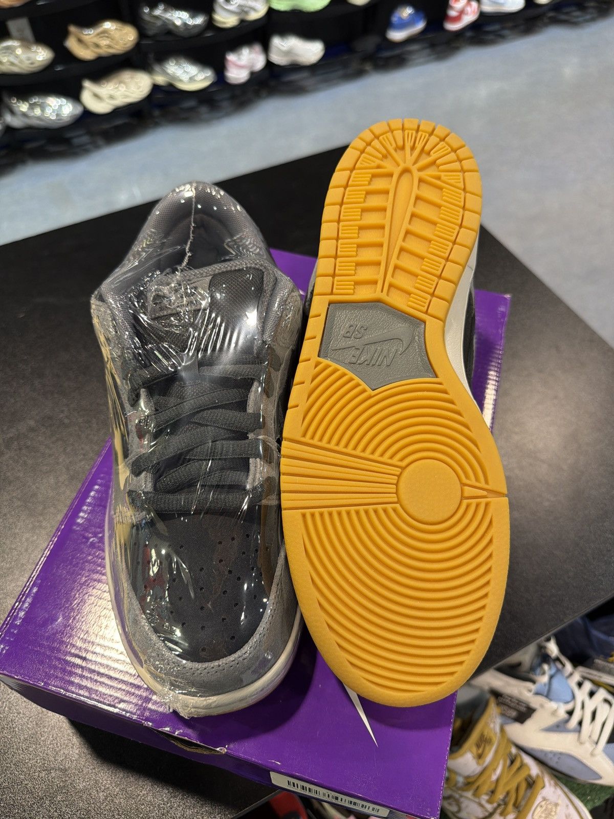 Nike Dunk Low Sb Dark Smoke Size-9.5 Brand New Quick Shipping Size US 9.5 / EU 42-43 - 7 Thumbnail