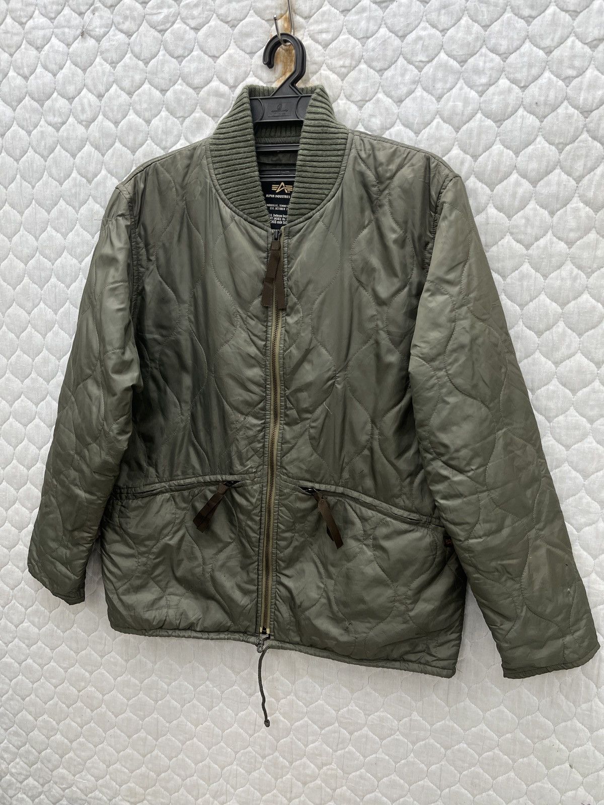 Alpha Industries 🔥🔥🔥STEALS ALPHA INDUSTRIES LIGHT JACKET Size US M / EU 48-50 / 2 - 3 Thumbnail