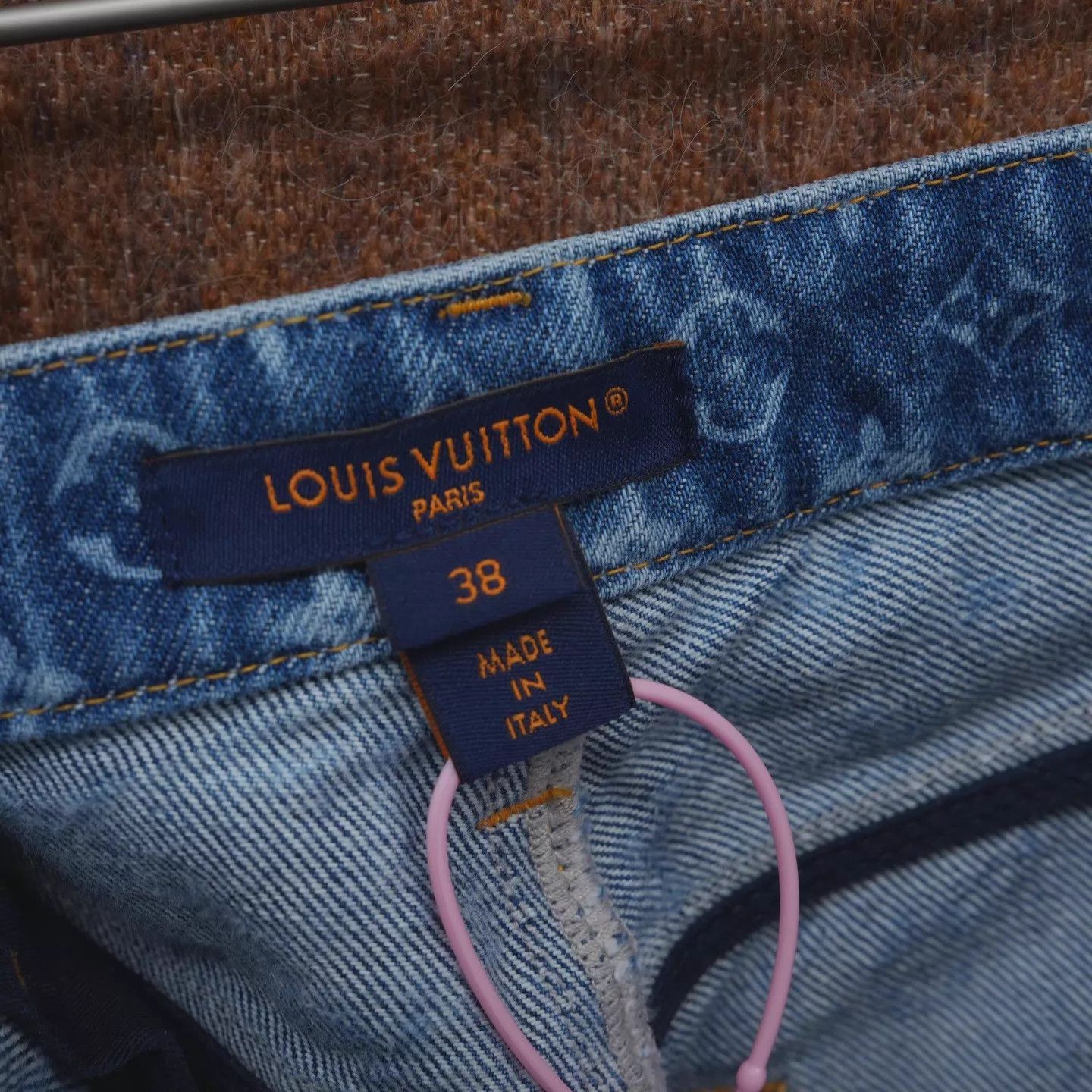 Louis Vuitton LV FW25 Monogram Allover Jeans 38 99 DM0596 Size 27" / US 4 / IT 40 - 3 Thumbnail