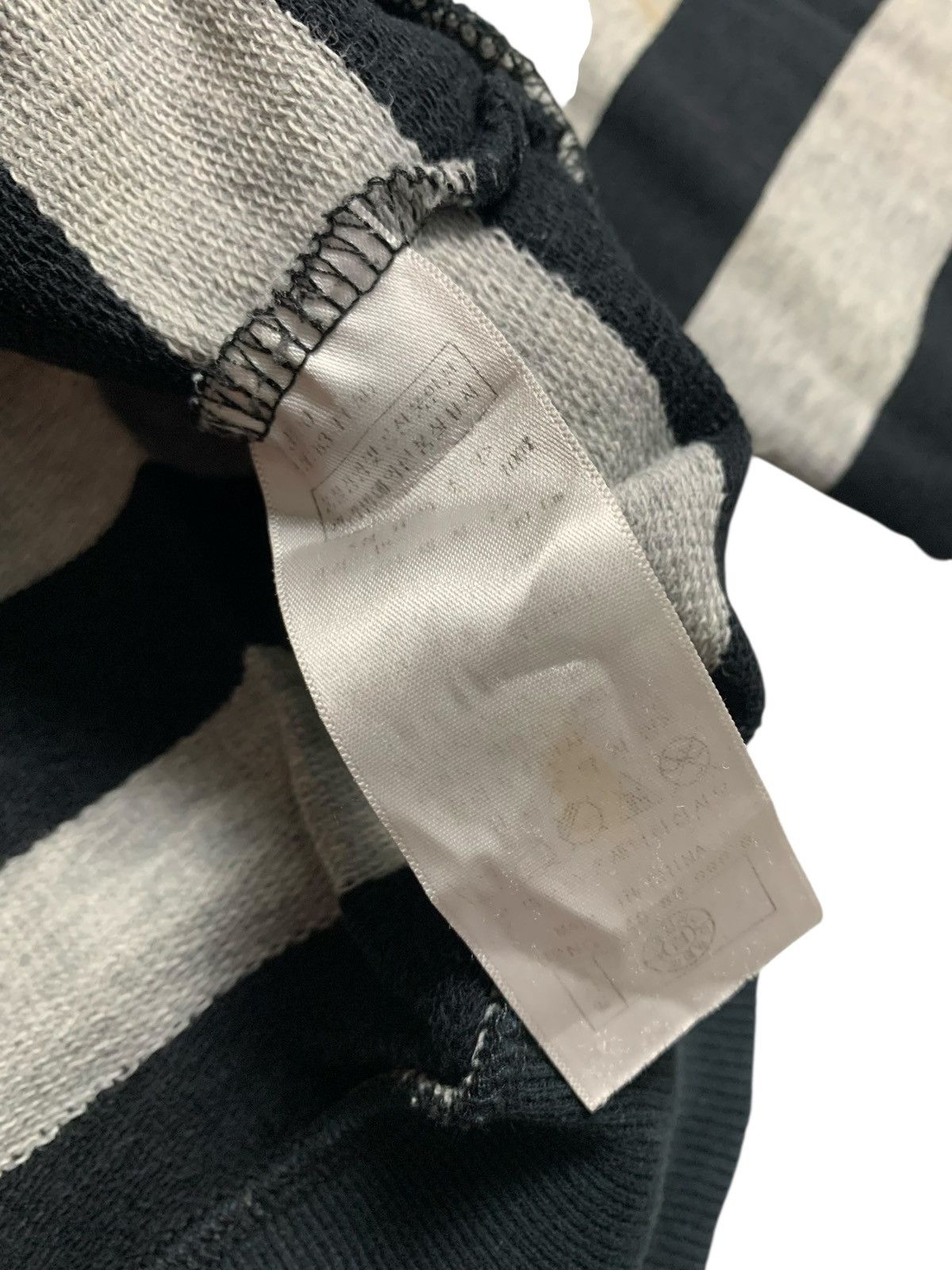 20471120 STRIPE UGIZ POEM FUR ZIP HOODIE IFSIX LGB HYSTERIC STYLE Size US M / EU 48-50 / 2 - 11 Thumbnail