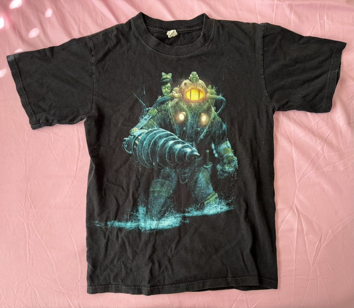 Vintage Y2K Bioshock 2 2 Big Daddy Shirt Size US S / EU 44-46 / 1 - 1 Thumbnail