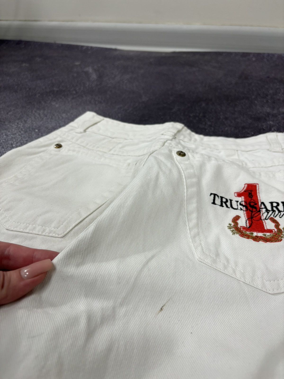 Trussardi Vintage Trussardi Women’s White Logo Luxury Tapered Jeans Size 28" / US 6 / IT 42 - 8 Thumbnail