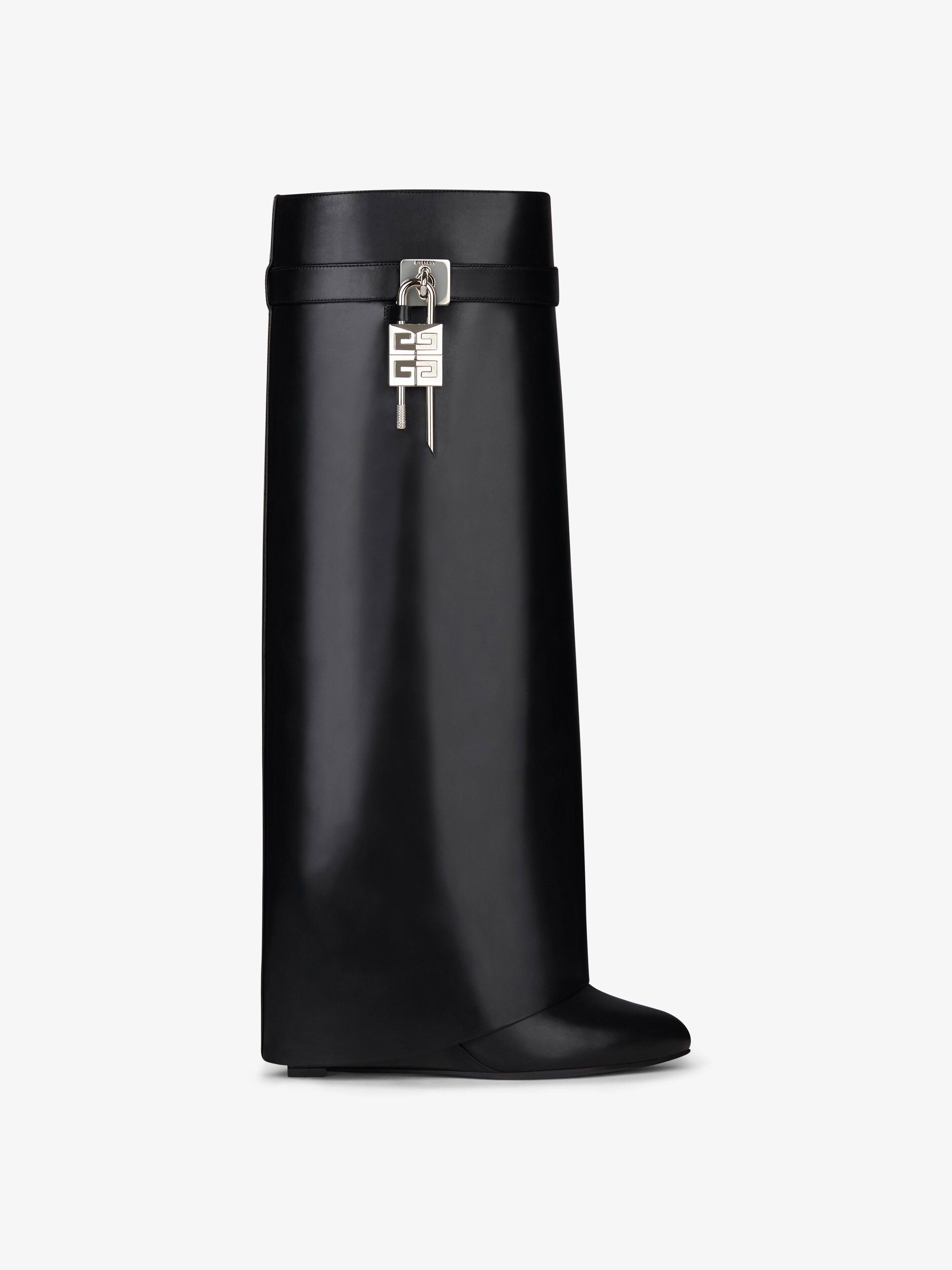 o1srvl11e1224 Shark Lock Leather Boots in Black