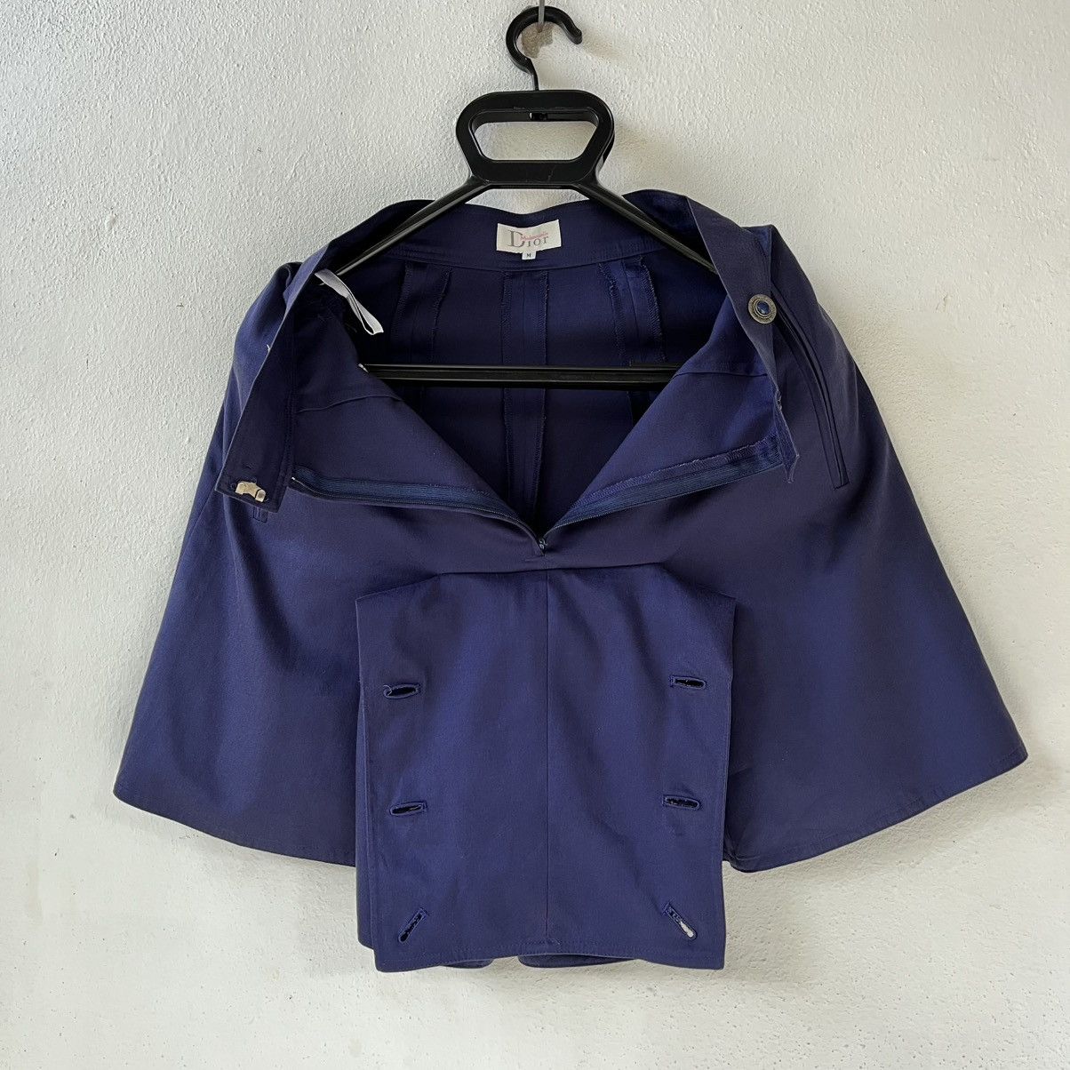 Dior Christian Dior Mademoiselle Skort Style Double Button Size 24" / US 00 / IT 34 - 12 Thumbnail
