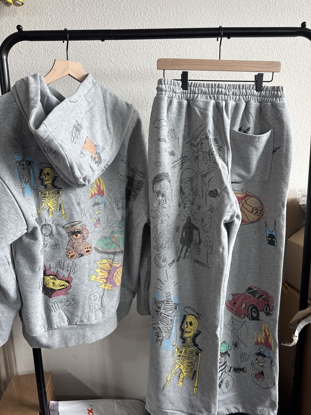 Half Evil LARGE HALF EVIL VAMEE SKETCHBOOK HOODIE & SWEATPANTS SET Size US L / EU 52-54 / 3 - 2 Thumbnail