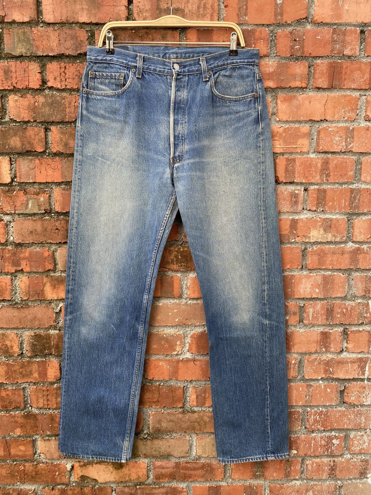 W35x33.5 Vintage levi's 501 made in USA faded